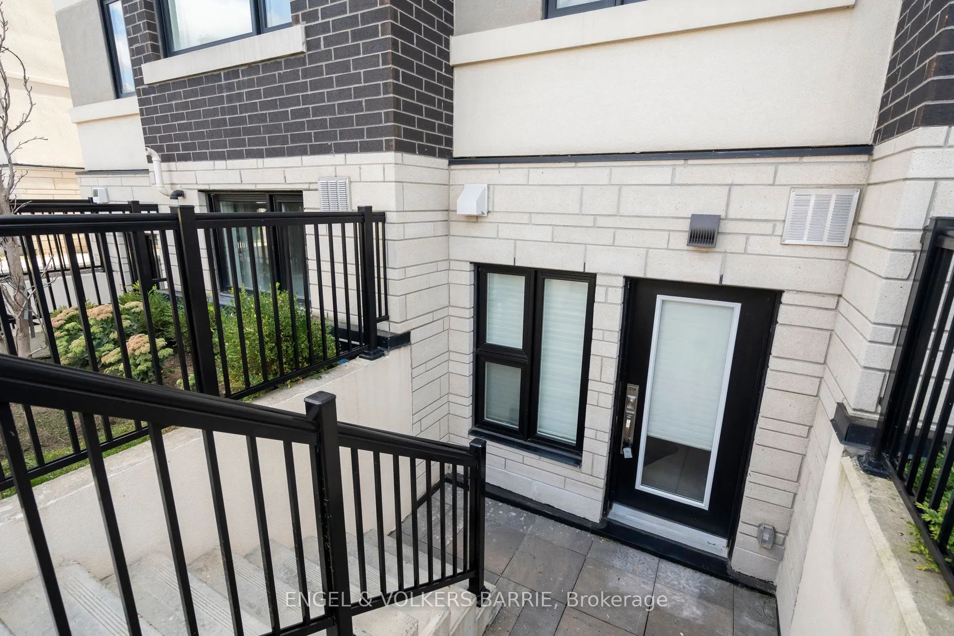 1137 Cooke Boulevard, #214