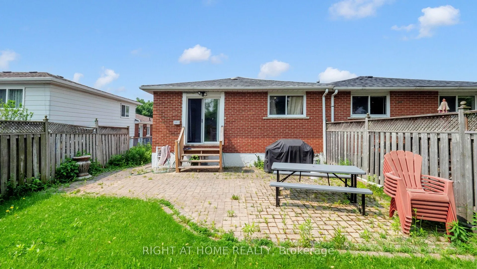3456 Oakglade Crescent