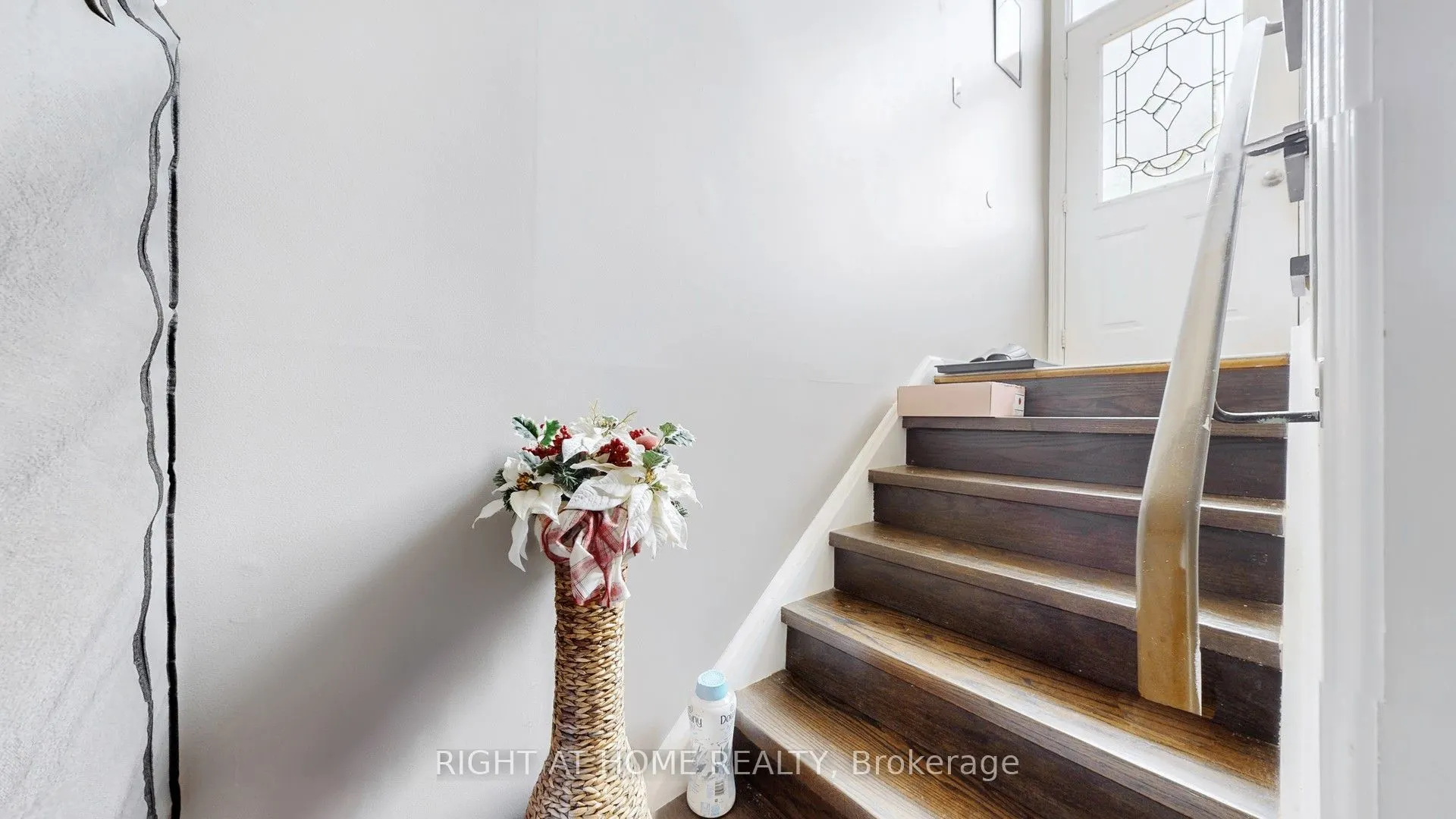 3456 Oakglade Crescent