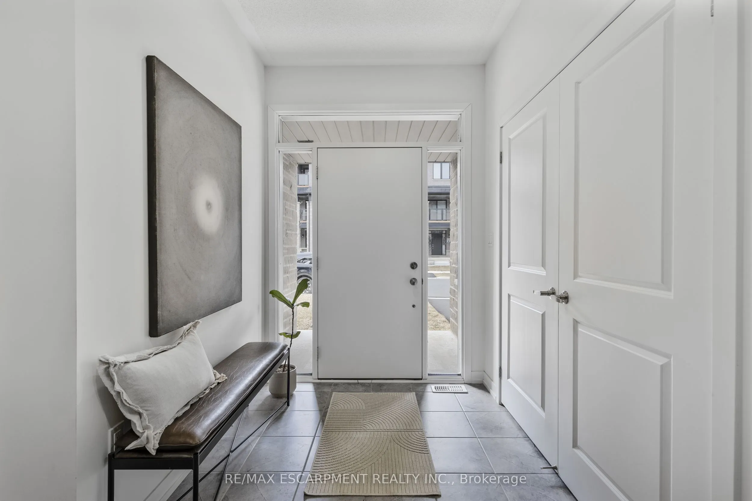 1543 Hilson Heights