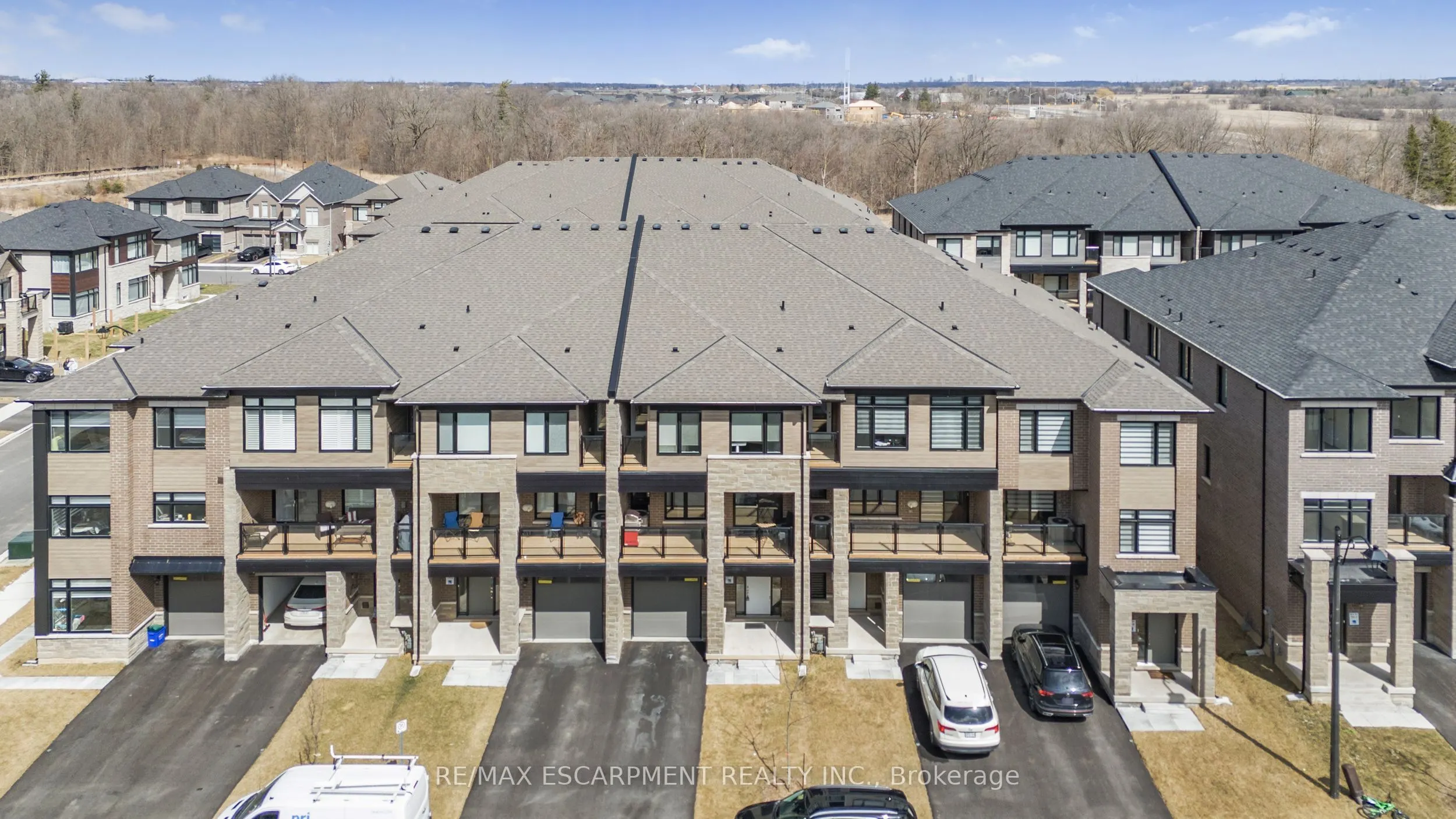 1543 Hilson Heights
