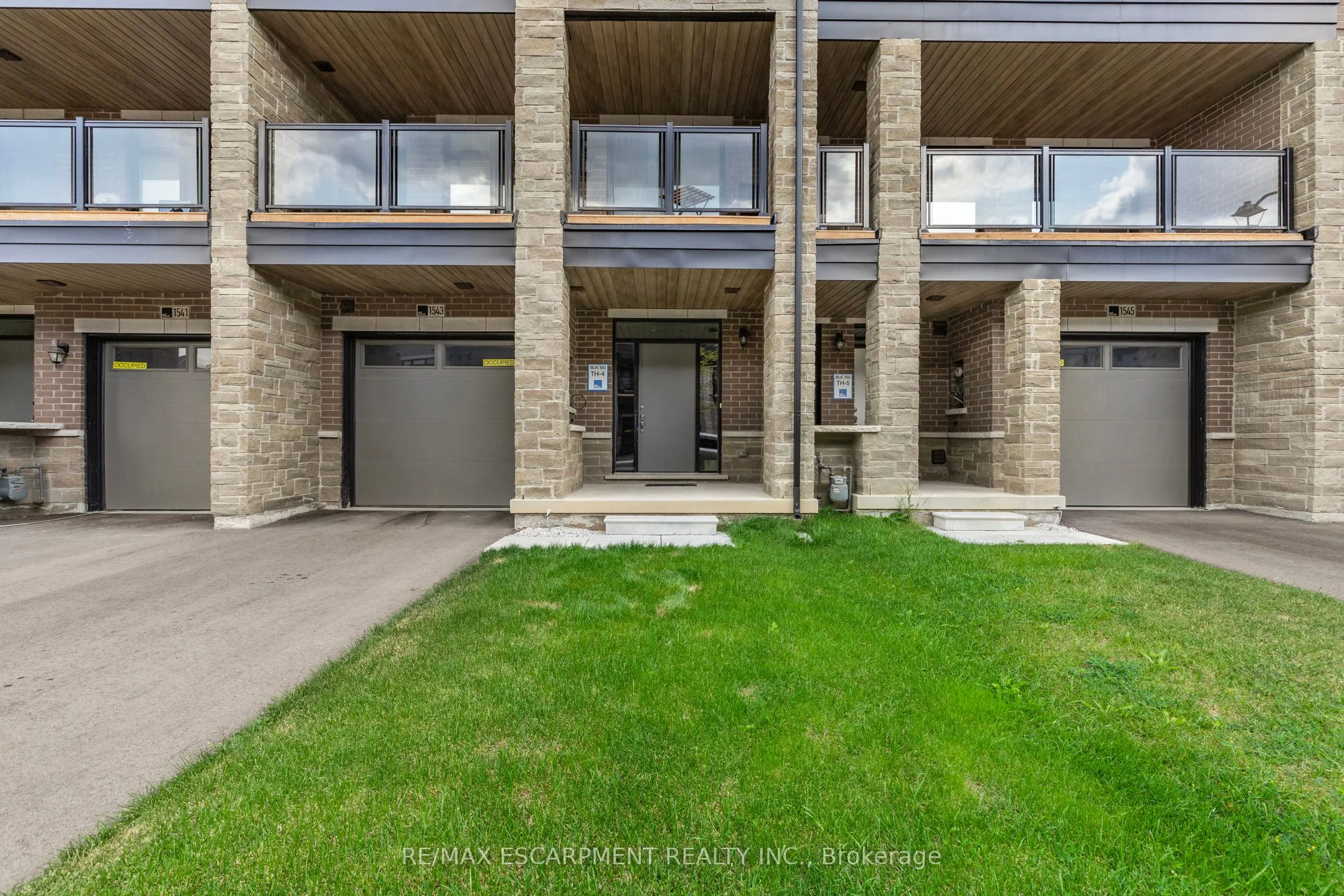 1543 Hilson Heights