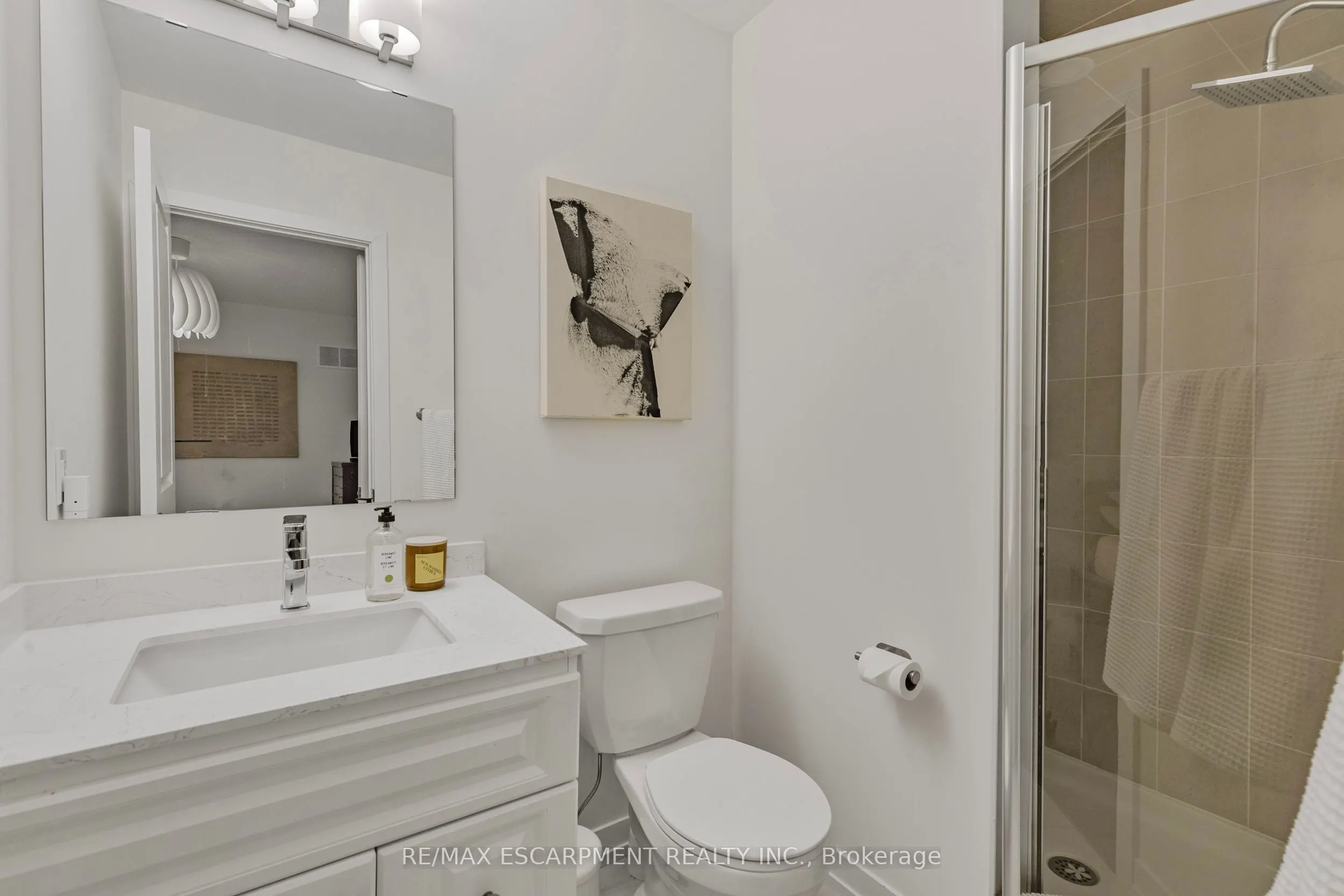 1543 Hilson Heights