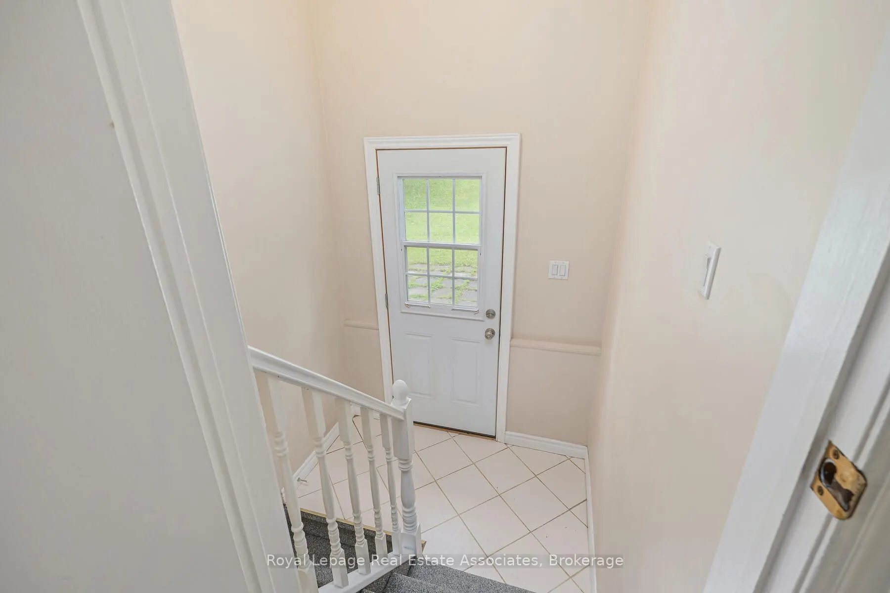 112 Park Street E