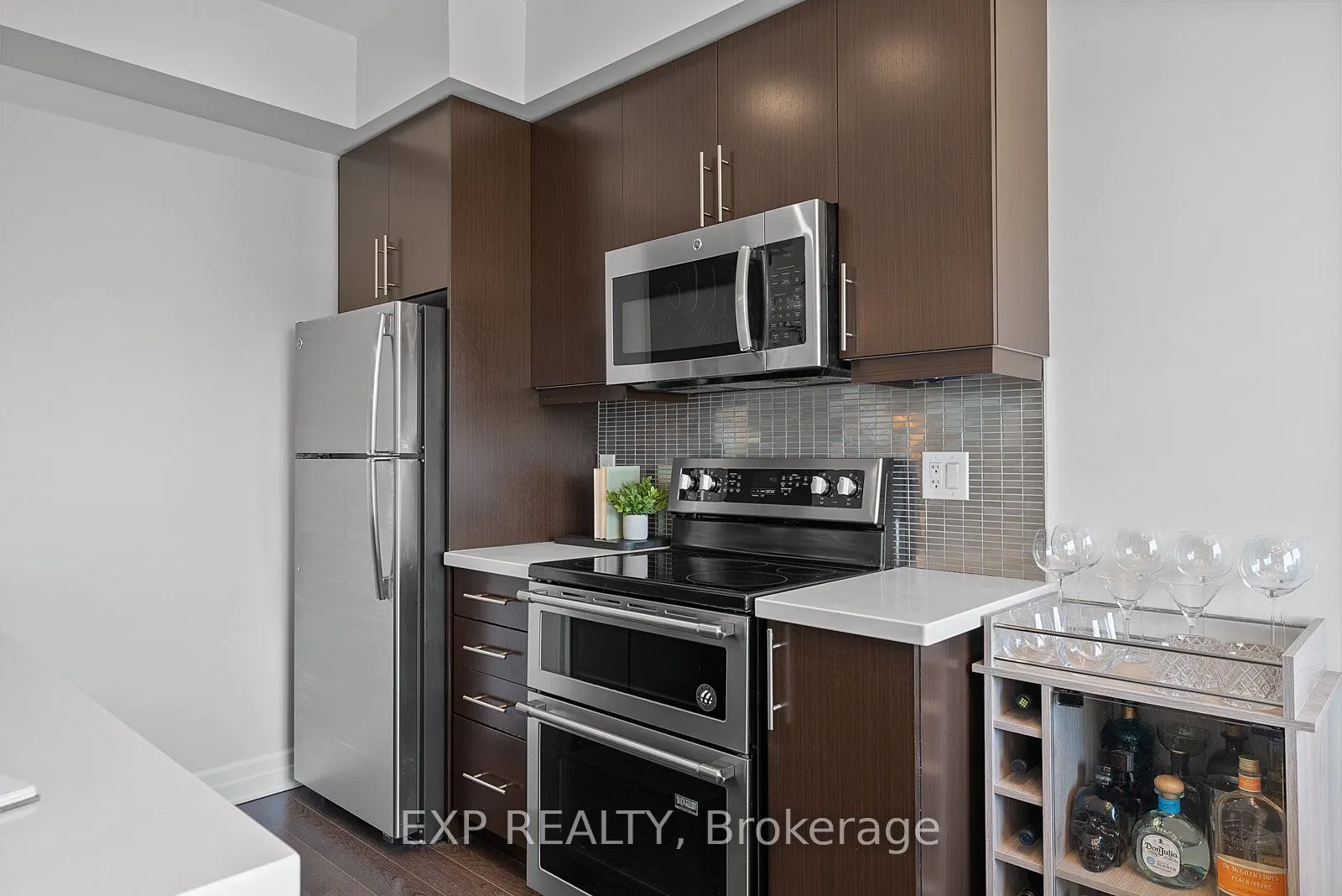 2300 Upper Middle Road W, #325