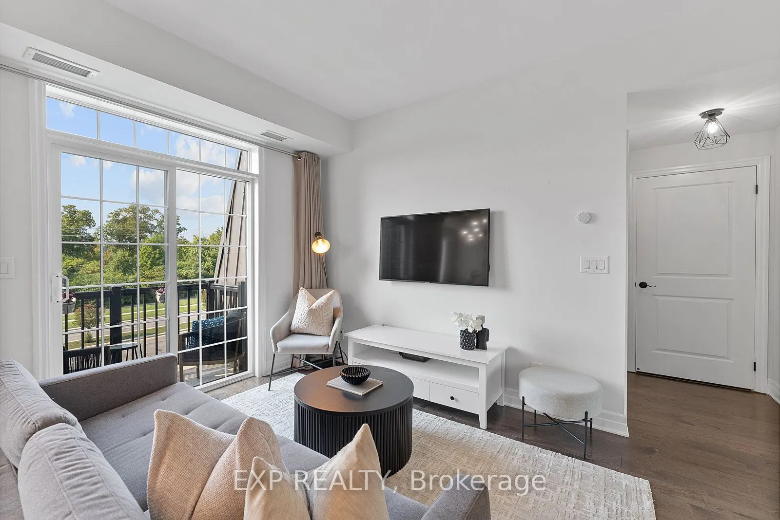 2300 Upper Middle Road W, #325