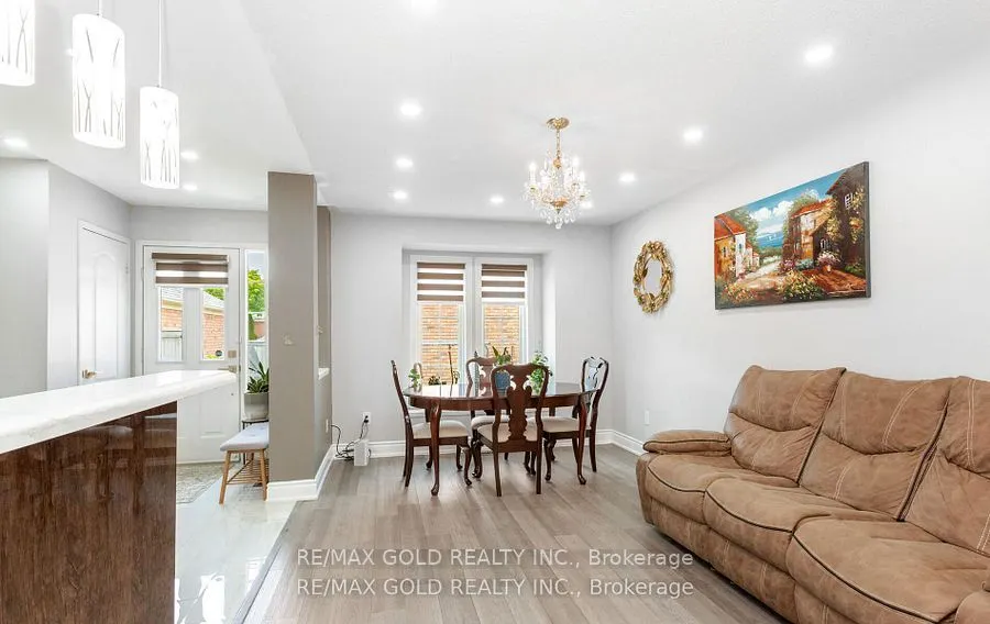 2665 Thomas Street, #94