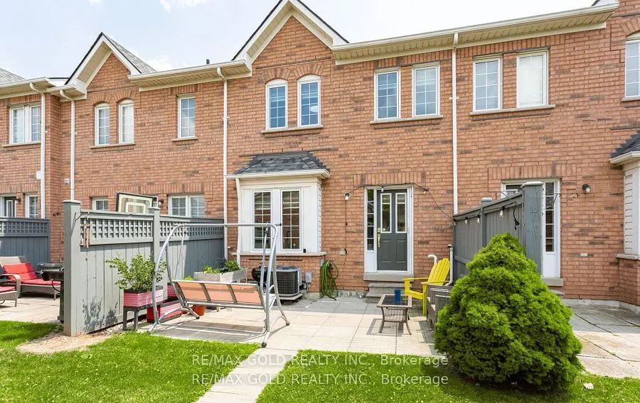 2665 Thomas Street, #94
