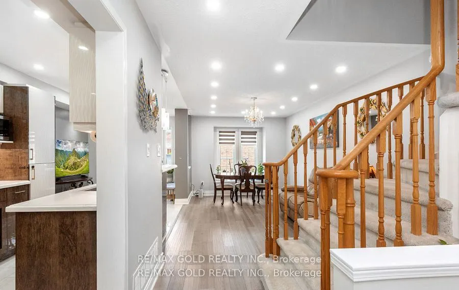 2665 Thomas Street, #94
