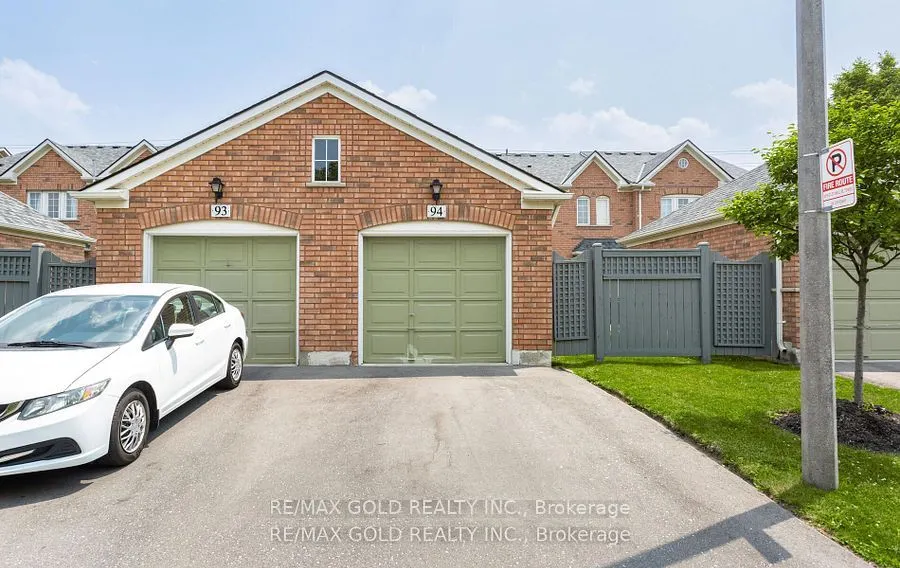2665 Thomas Street, #94