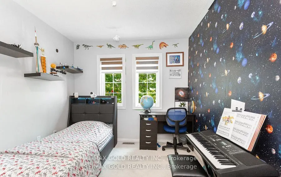 2665 Thomas Street, #94