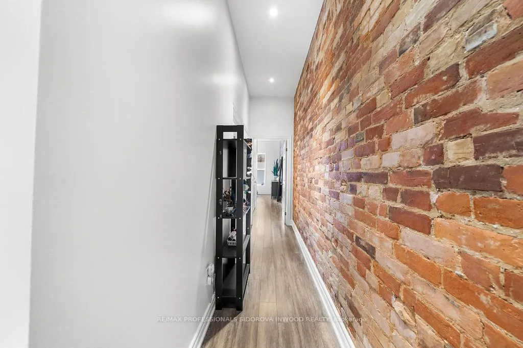 13 Spencer Avenue
