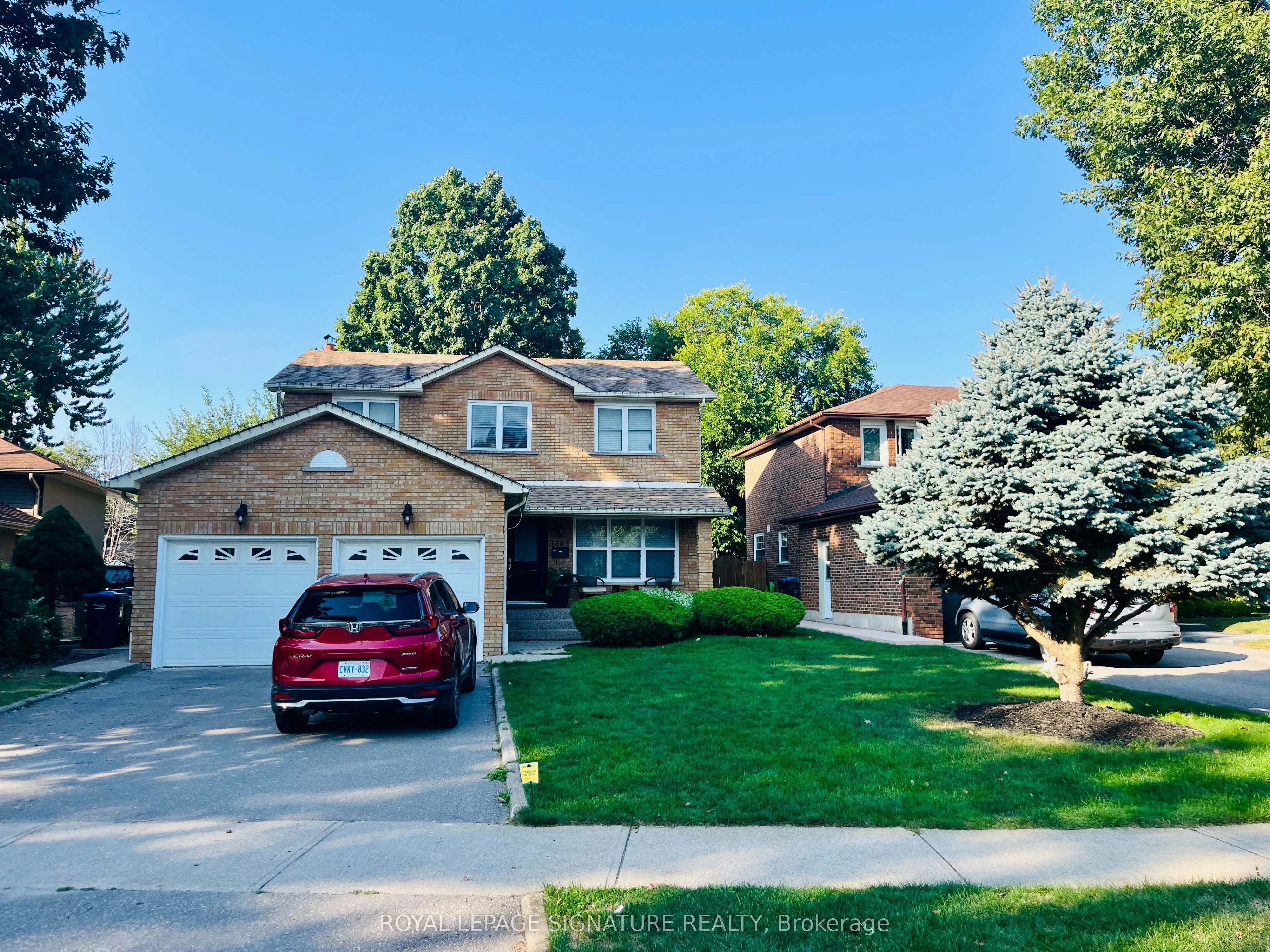 1342 Canford Crescent