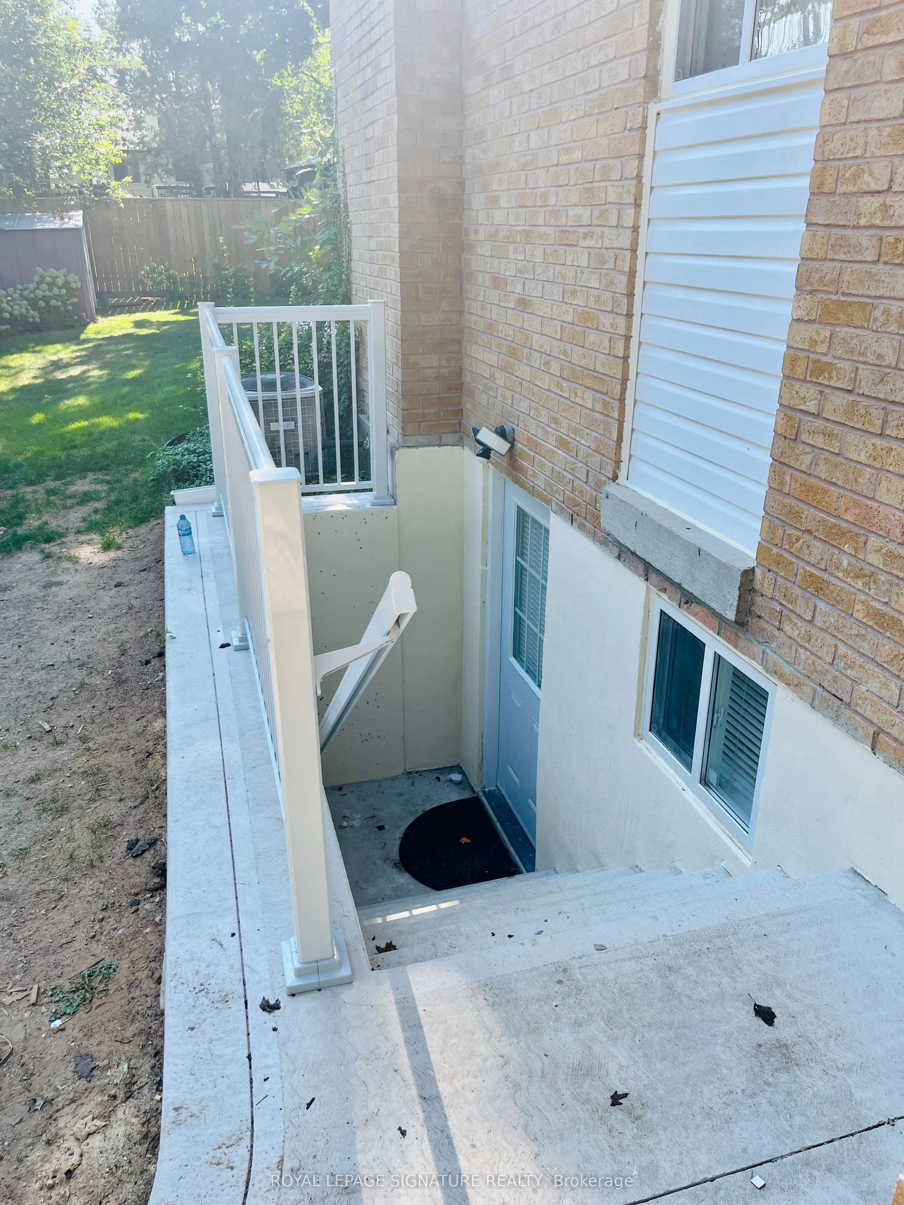 1342 Canford Crescent