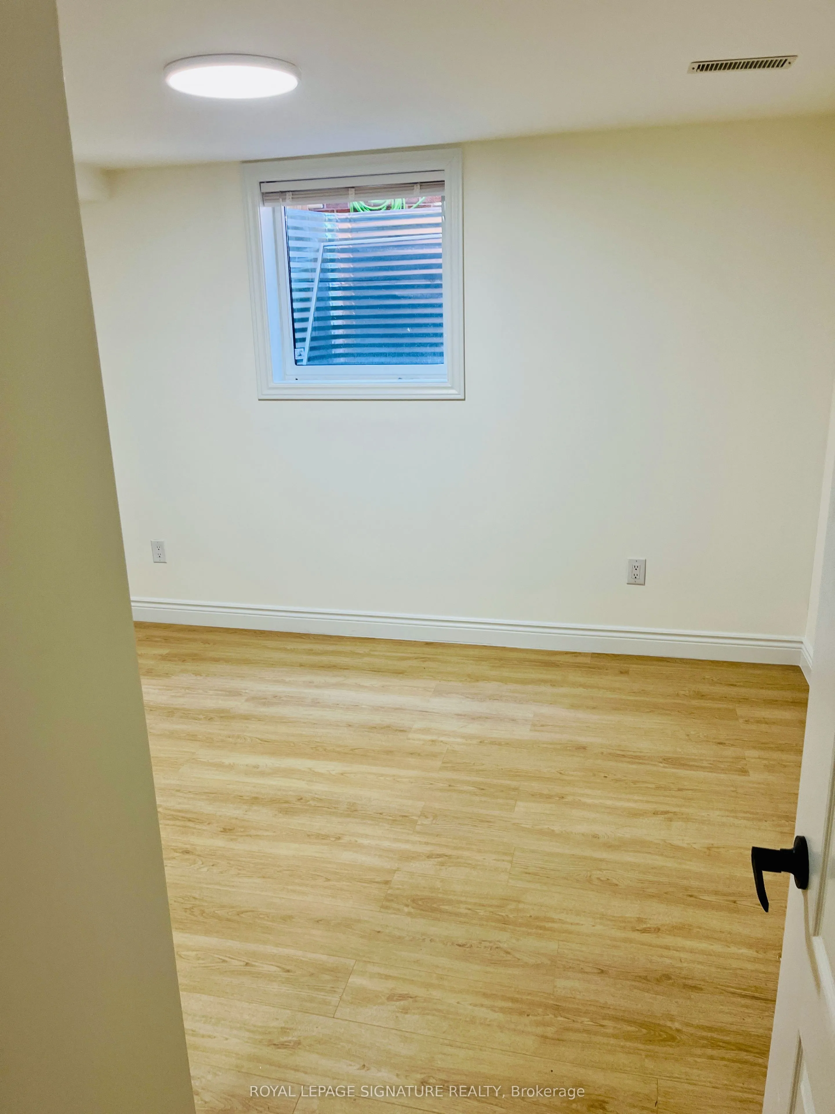 1342 Canford Crescent