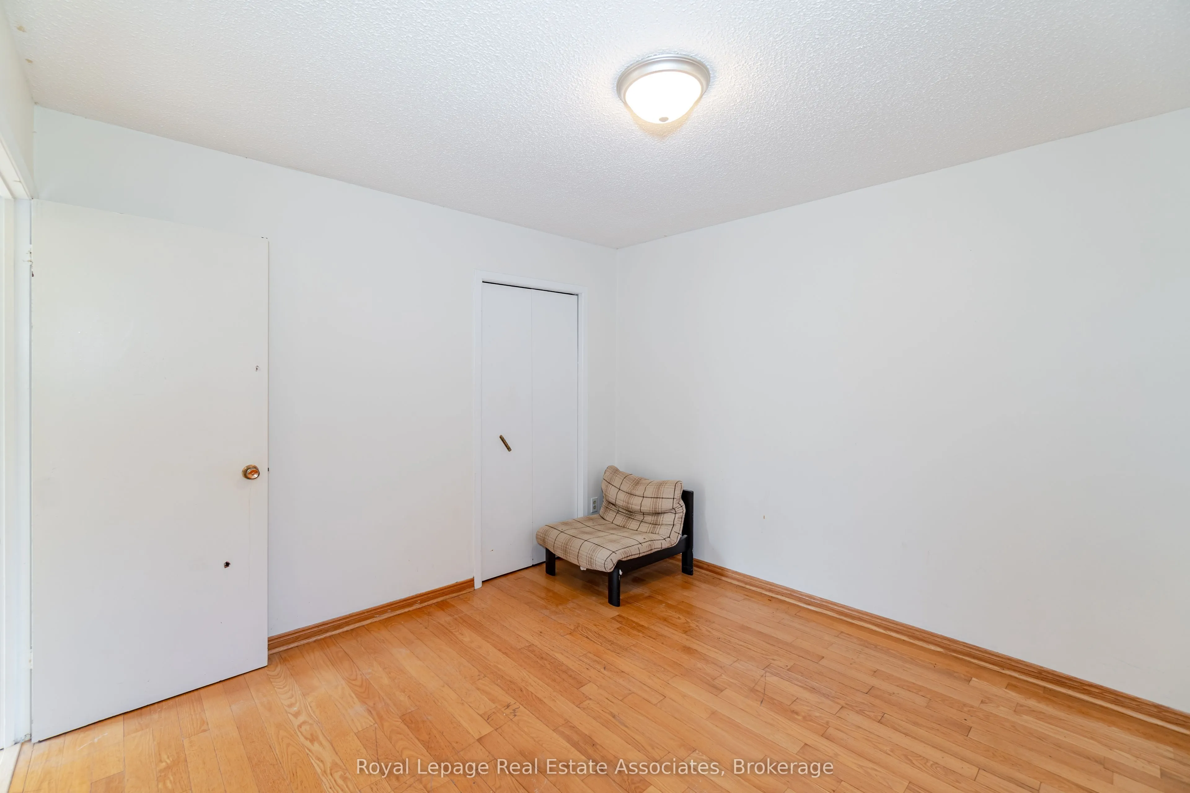 3301 Tallmast Crescent