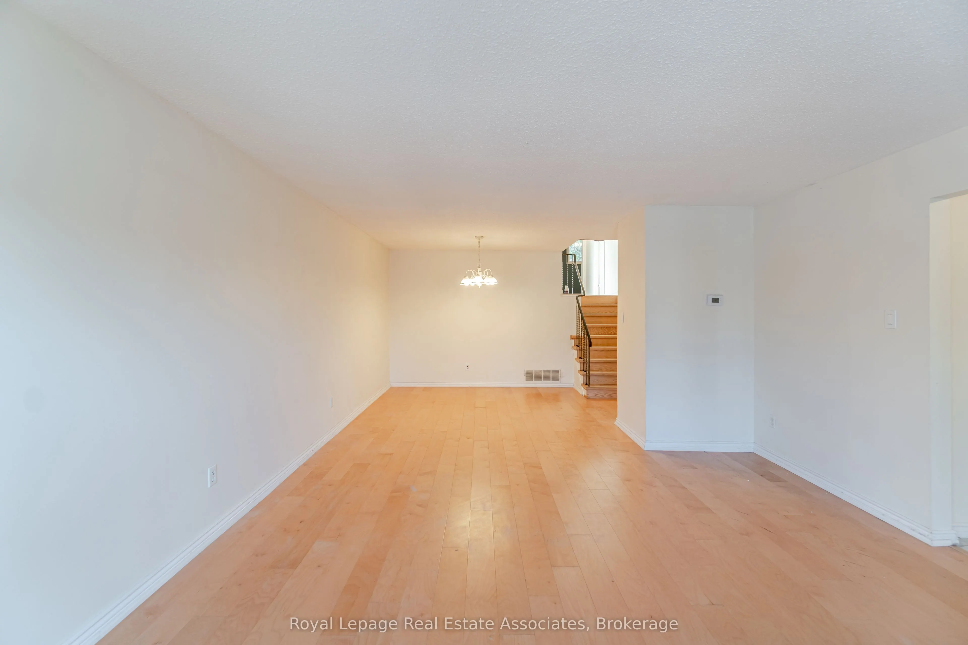 3301 Tallmast Crescent