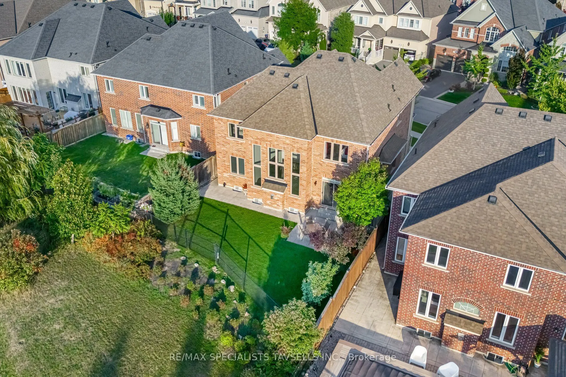 44 Gentle Fox Drive