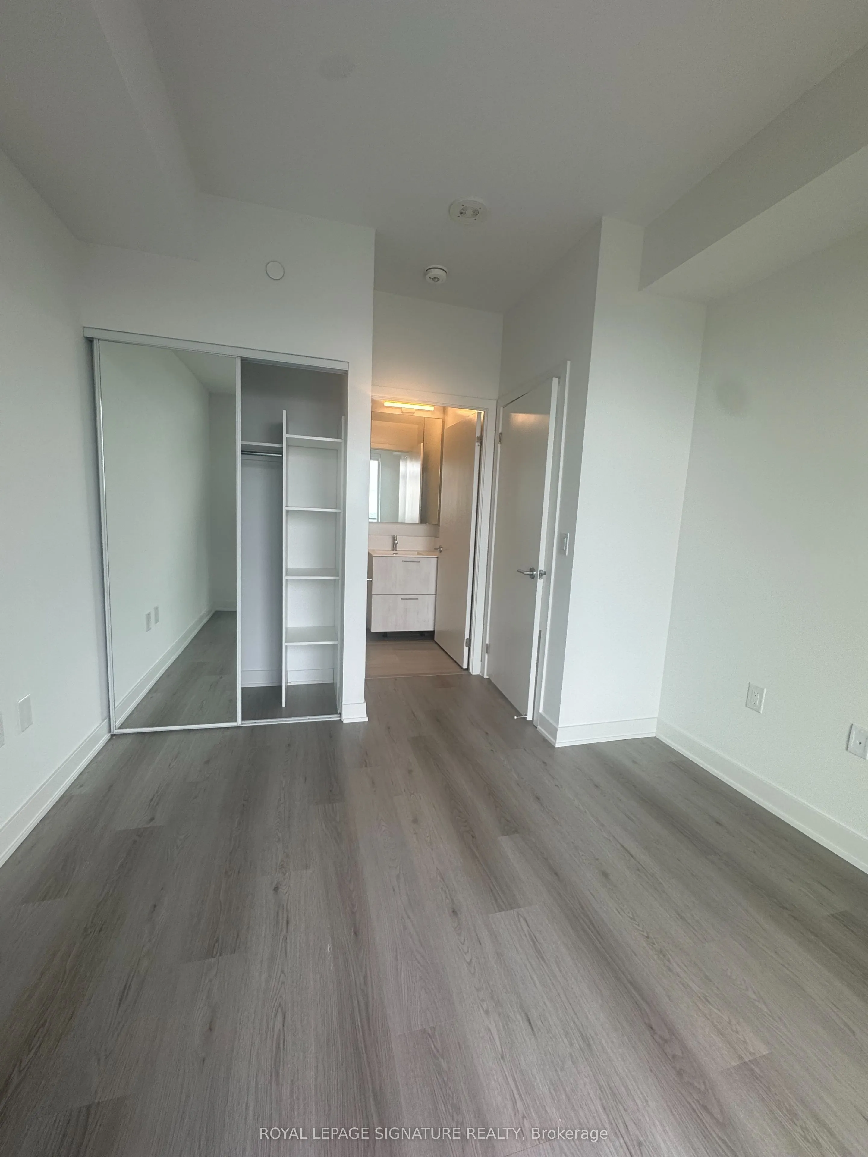 40 Lagerfeld Drive, #504