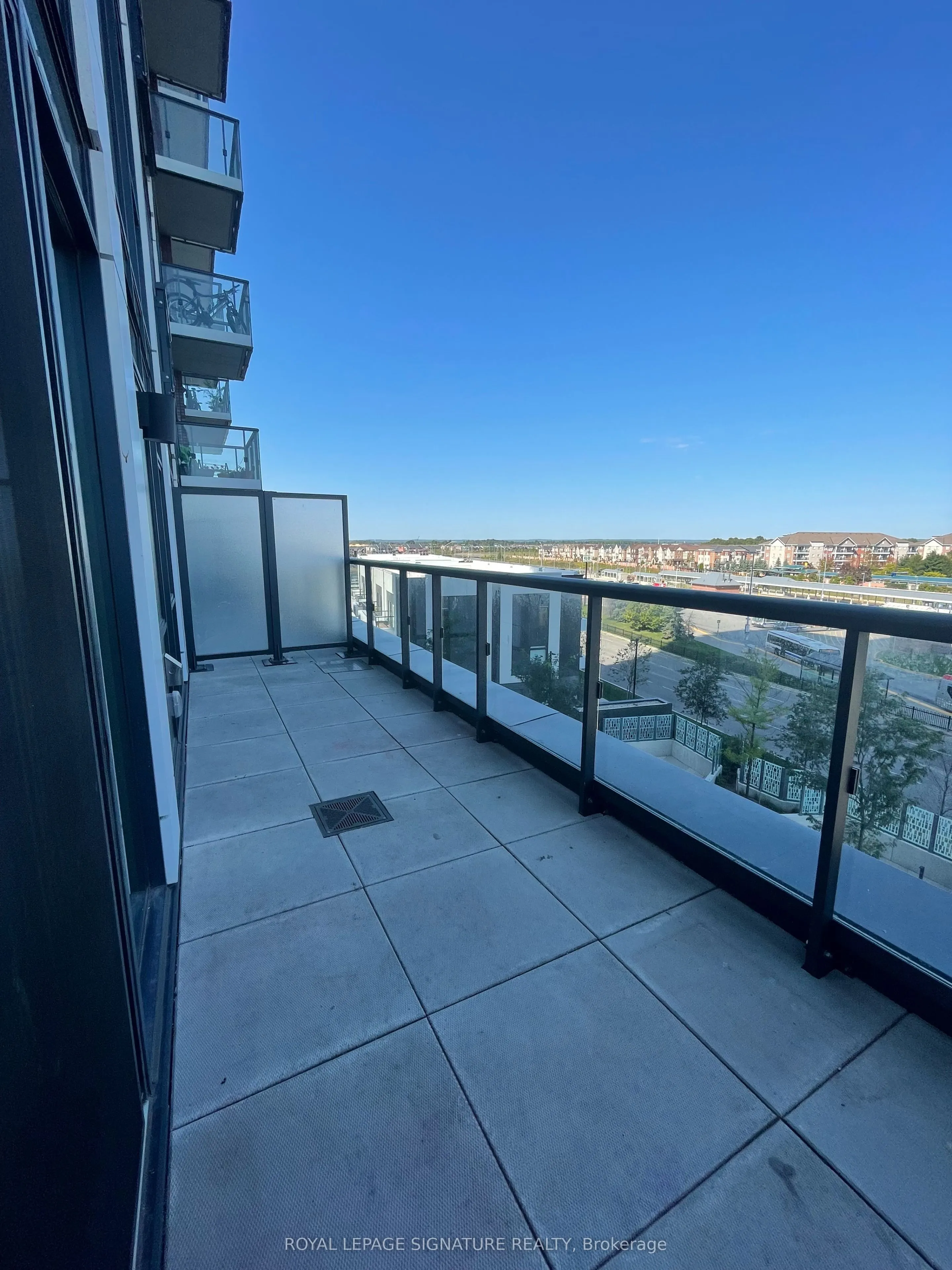 40 Lagerfeld Drive, #401