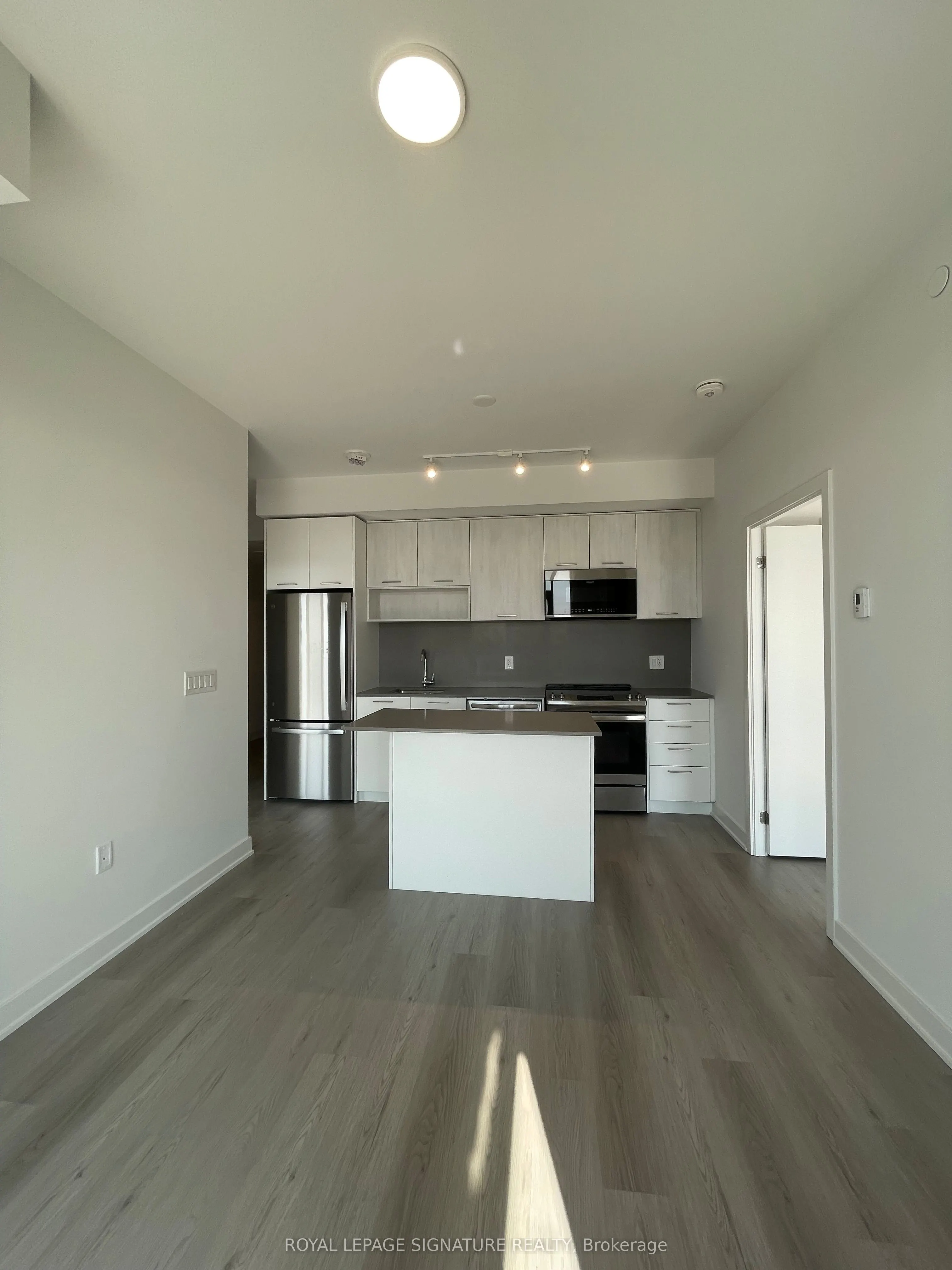 40 Lagerfeld Drive, #1305