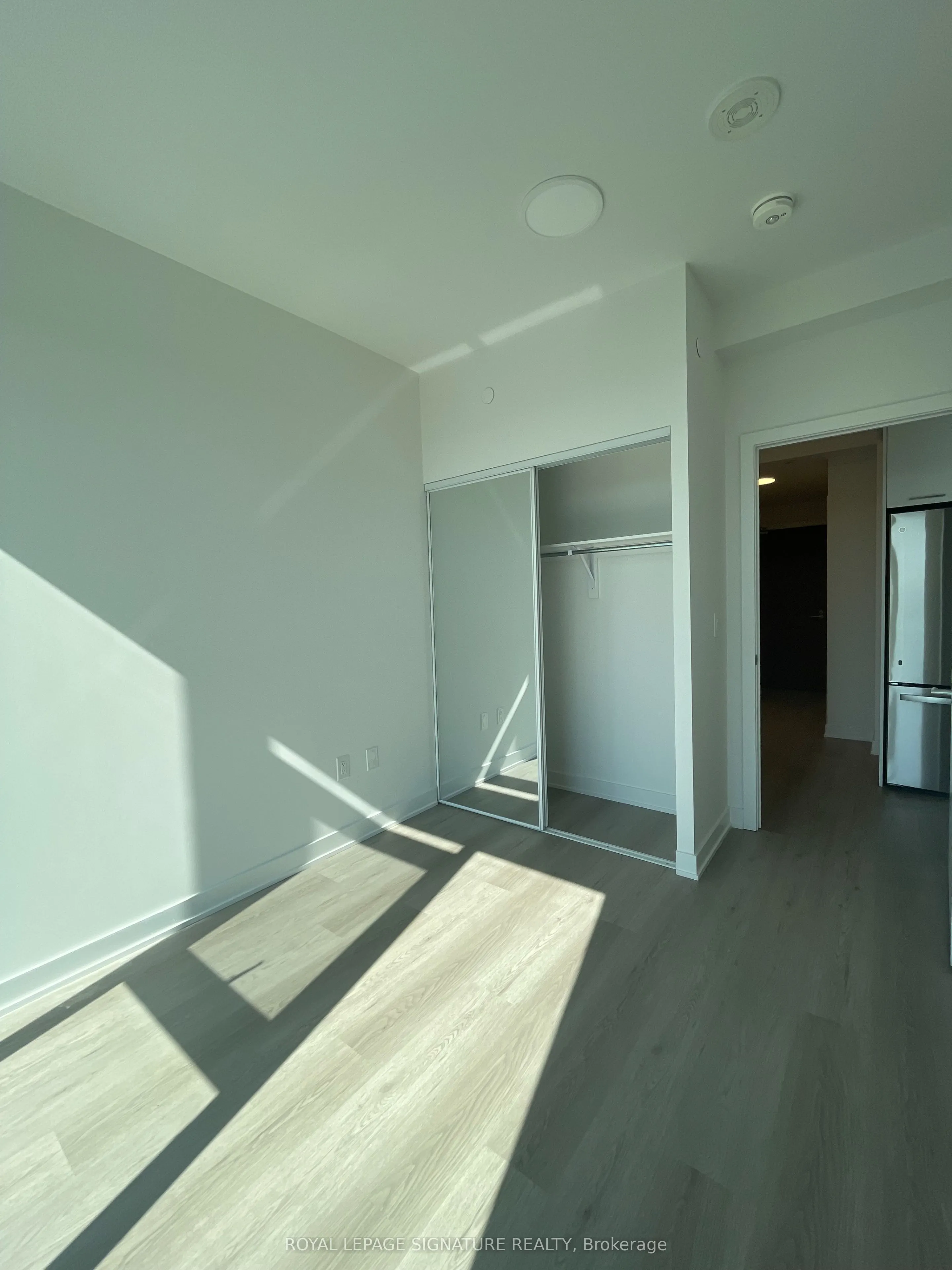 40 Lagerfeld Drive, #1305