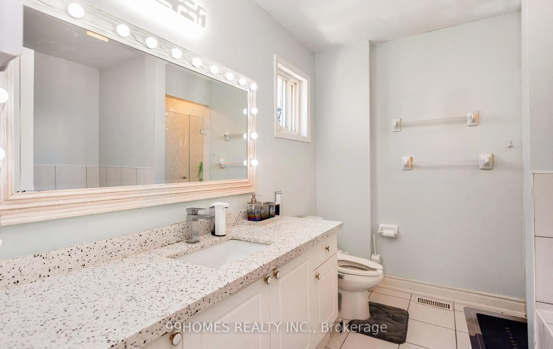 5 Farthingale Crescent