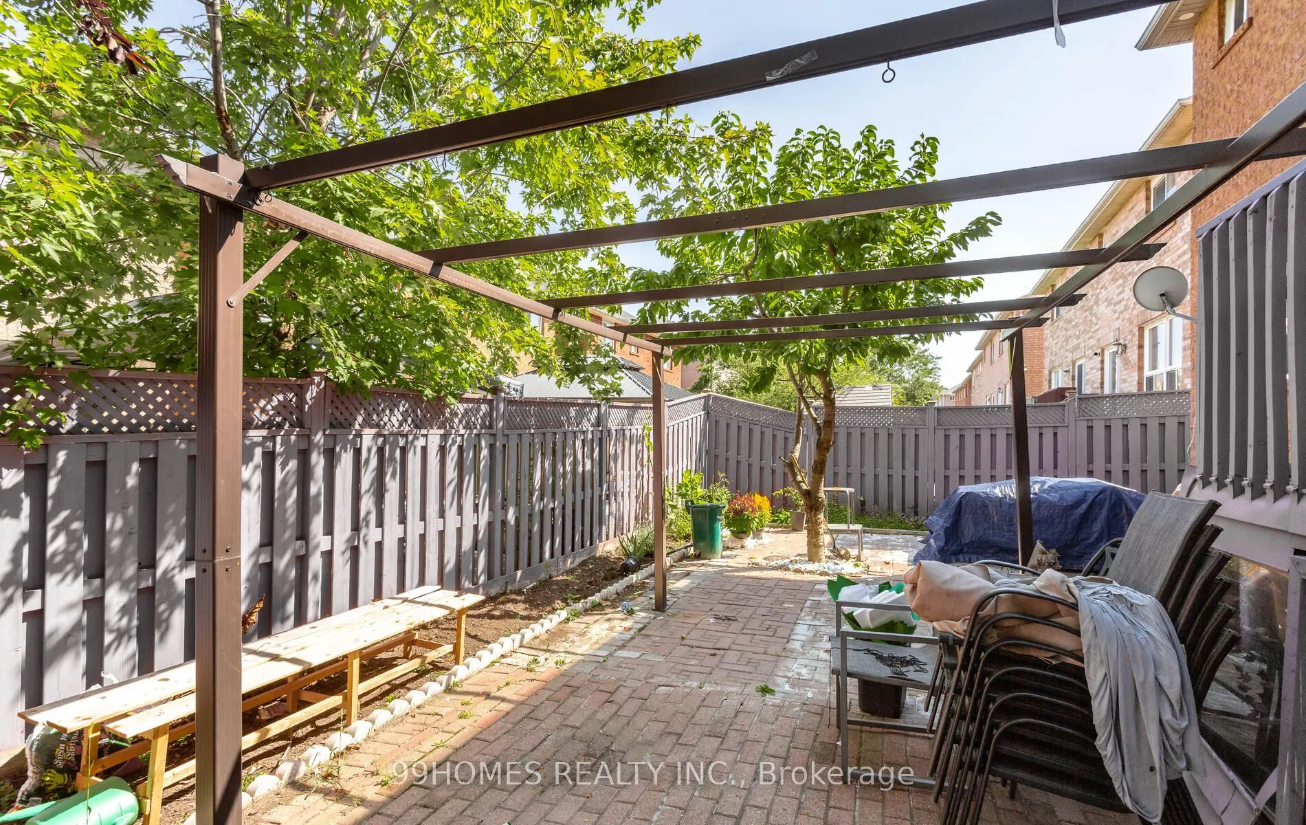 5 Farthingale Crescent