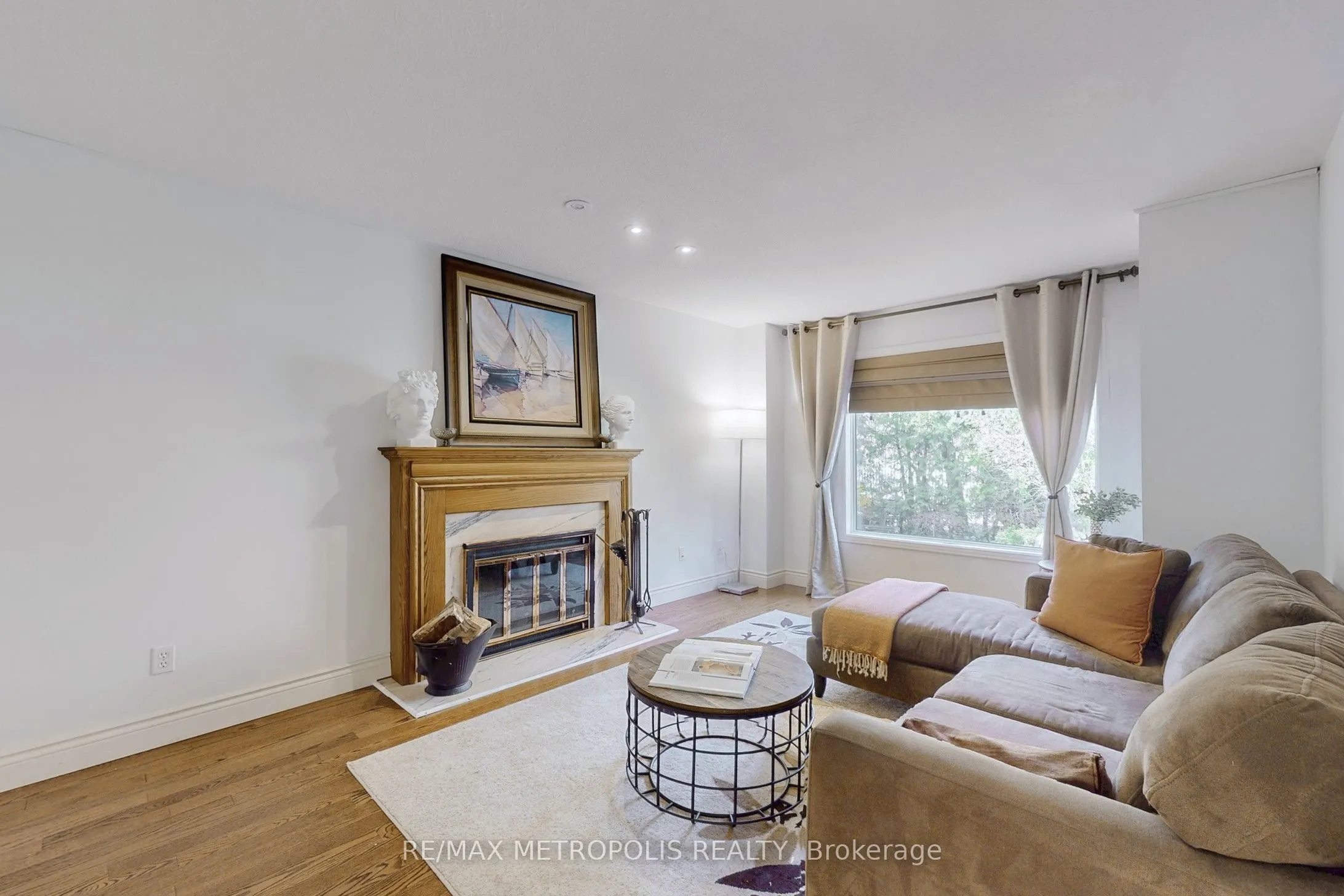 1310 Golden Meadow Trail