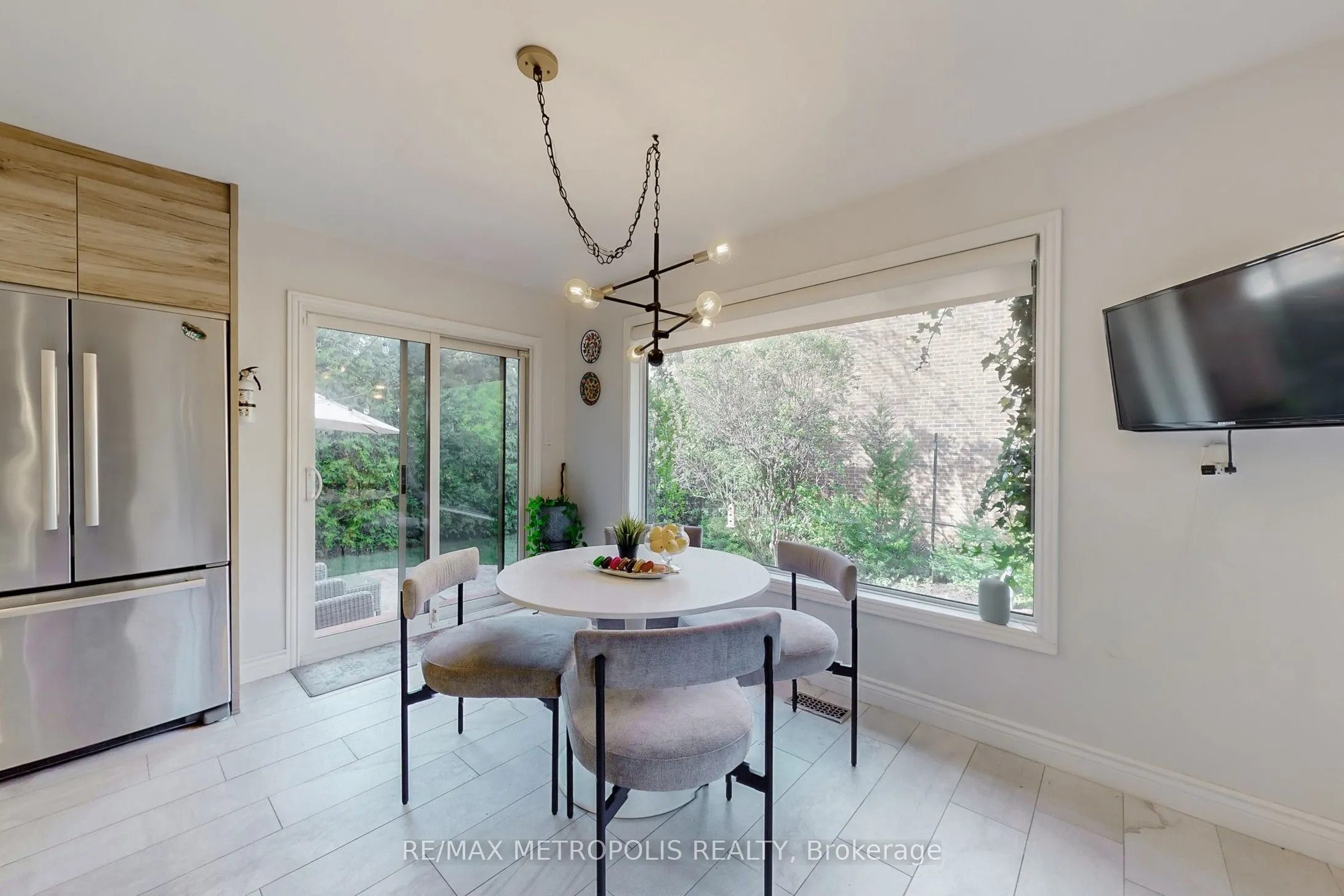1310 Golden Meadow Trail