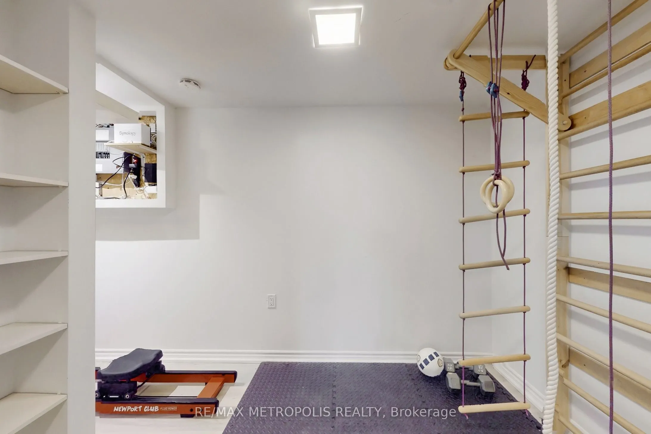 1310 Golden Meadow Trail
