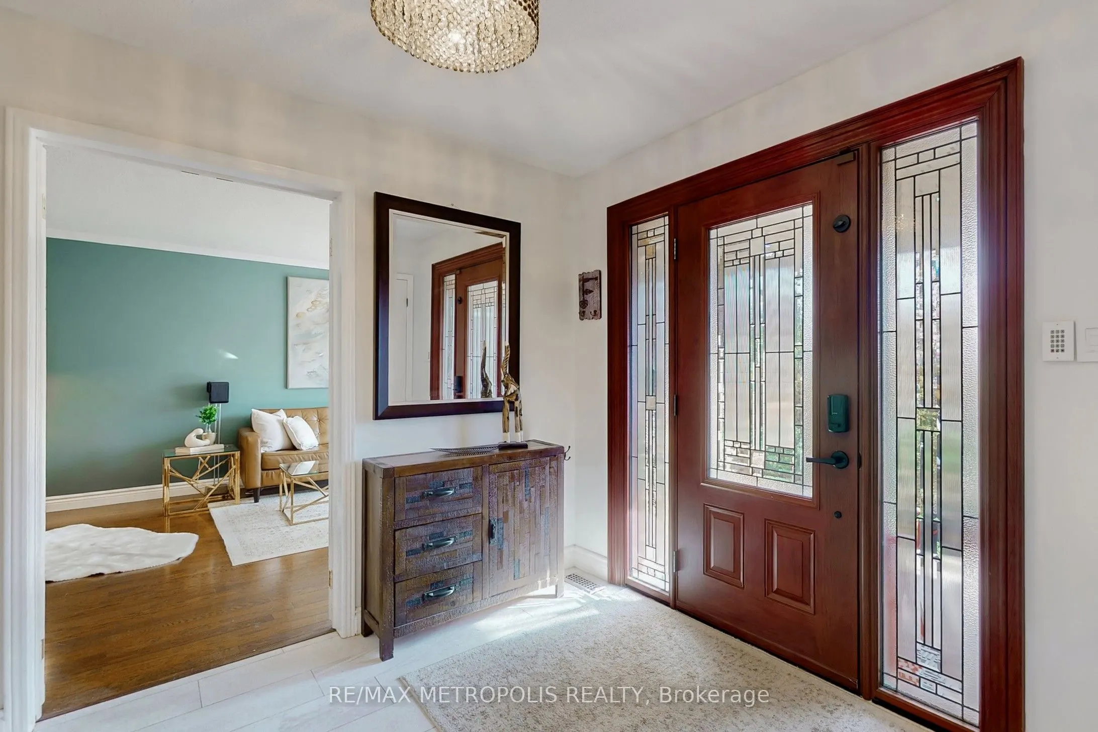1310 Golden Meadow Trail