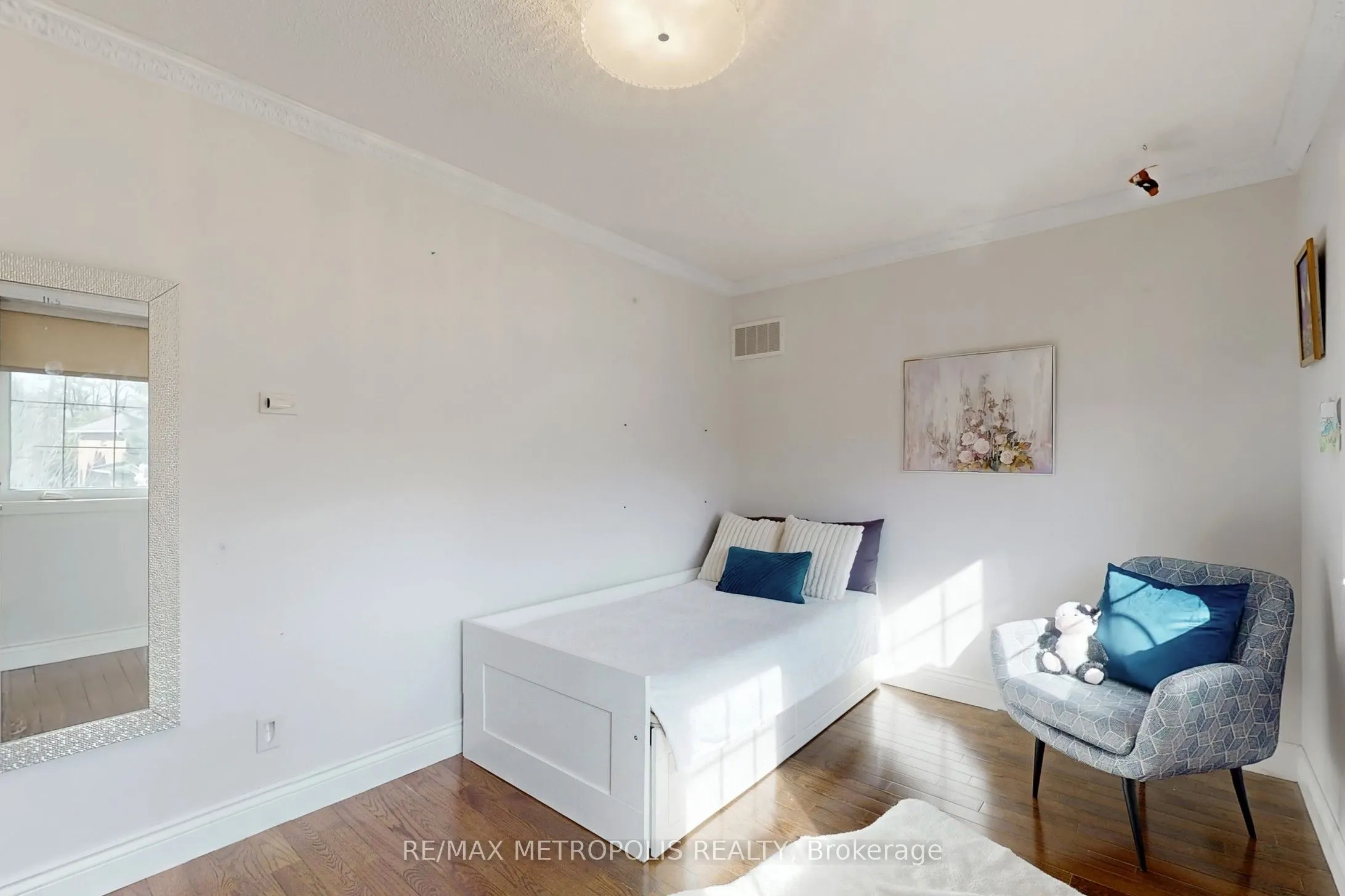 1310 Golden Meadow Trail