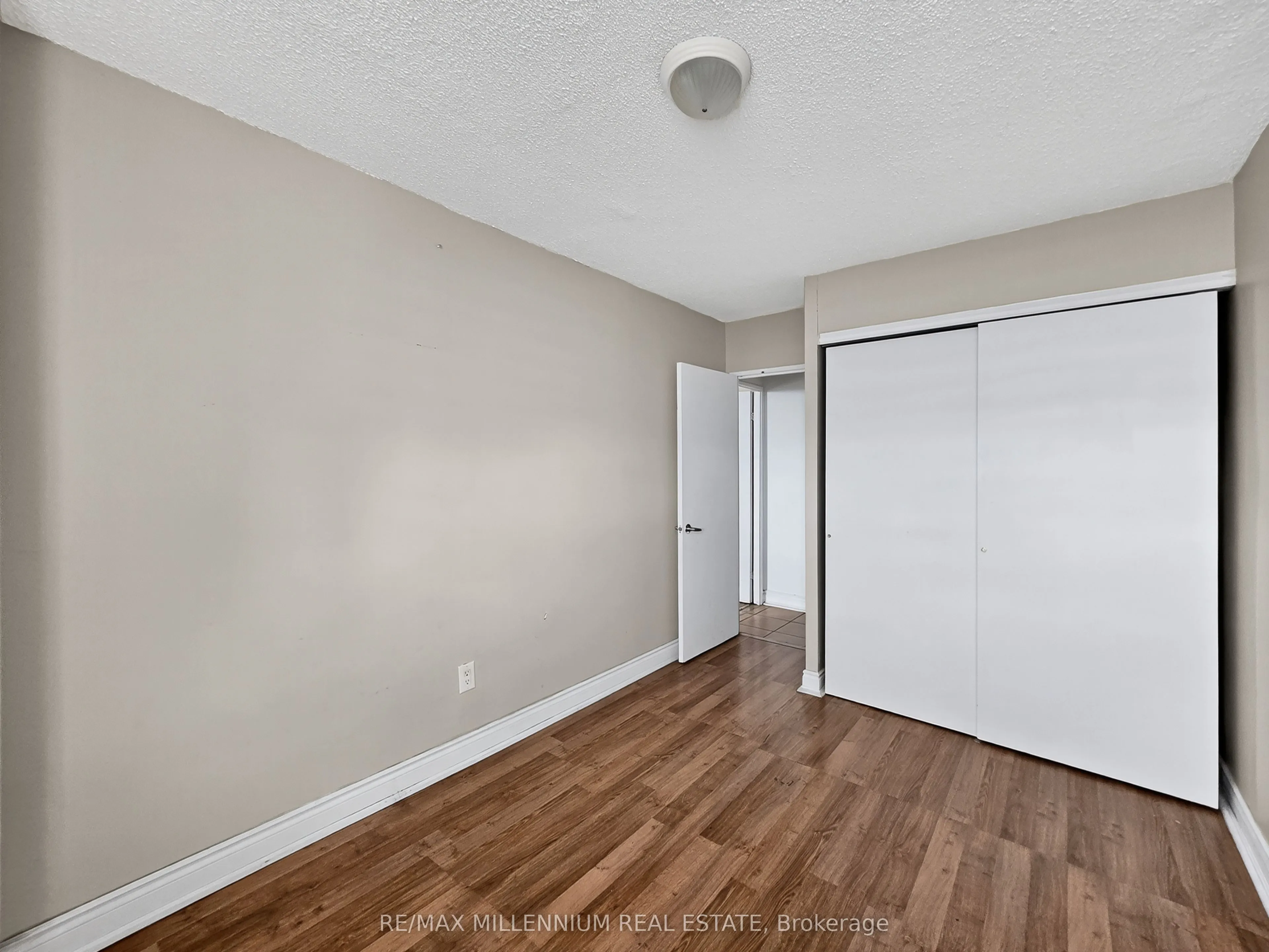 2645 Kipling Avenue, #1811