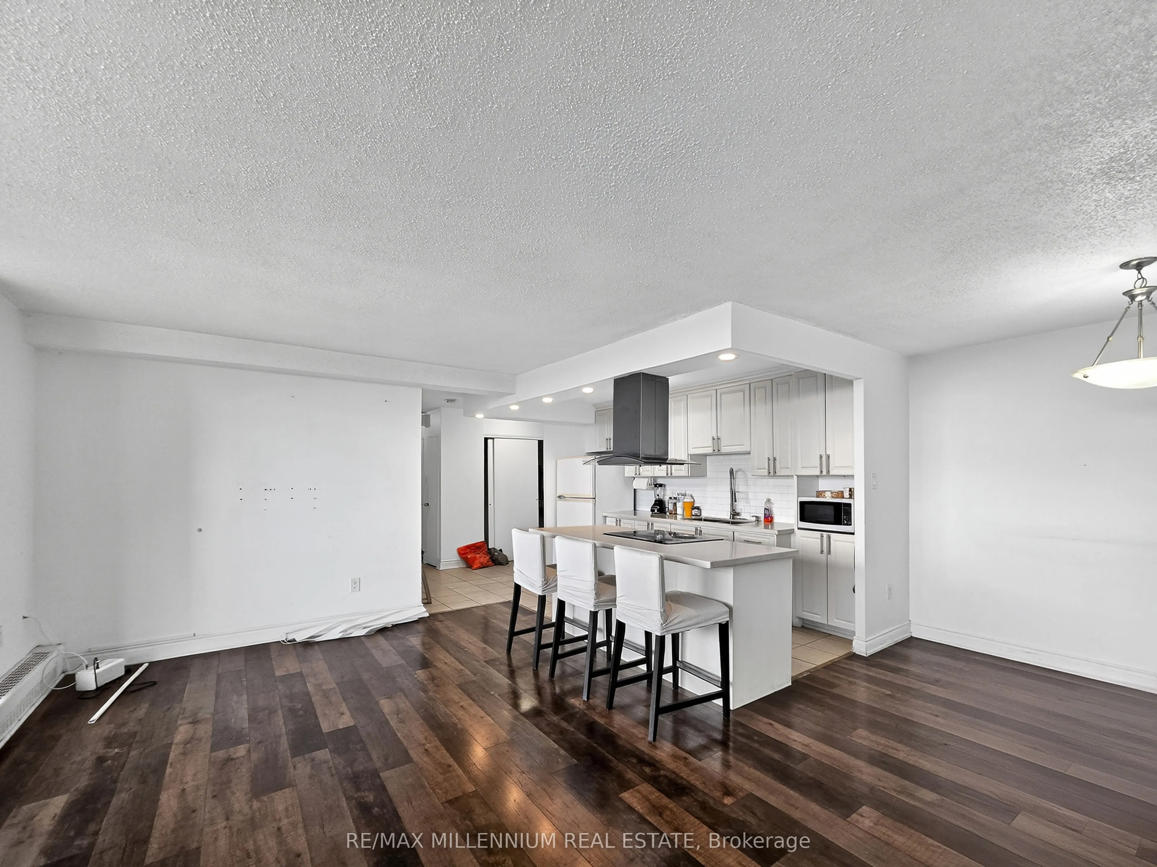 2645 Kipling Avenue, #1811