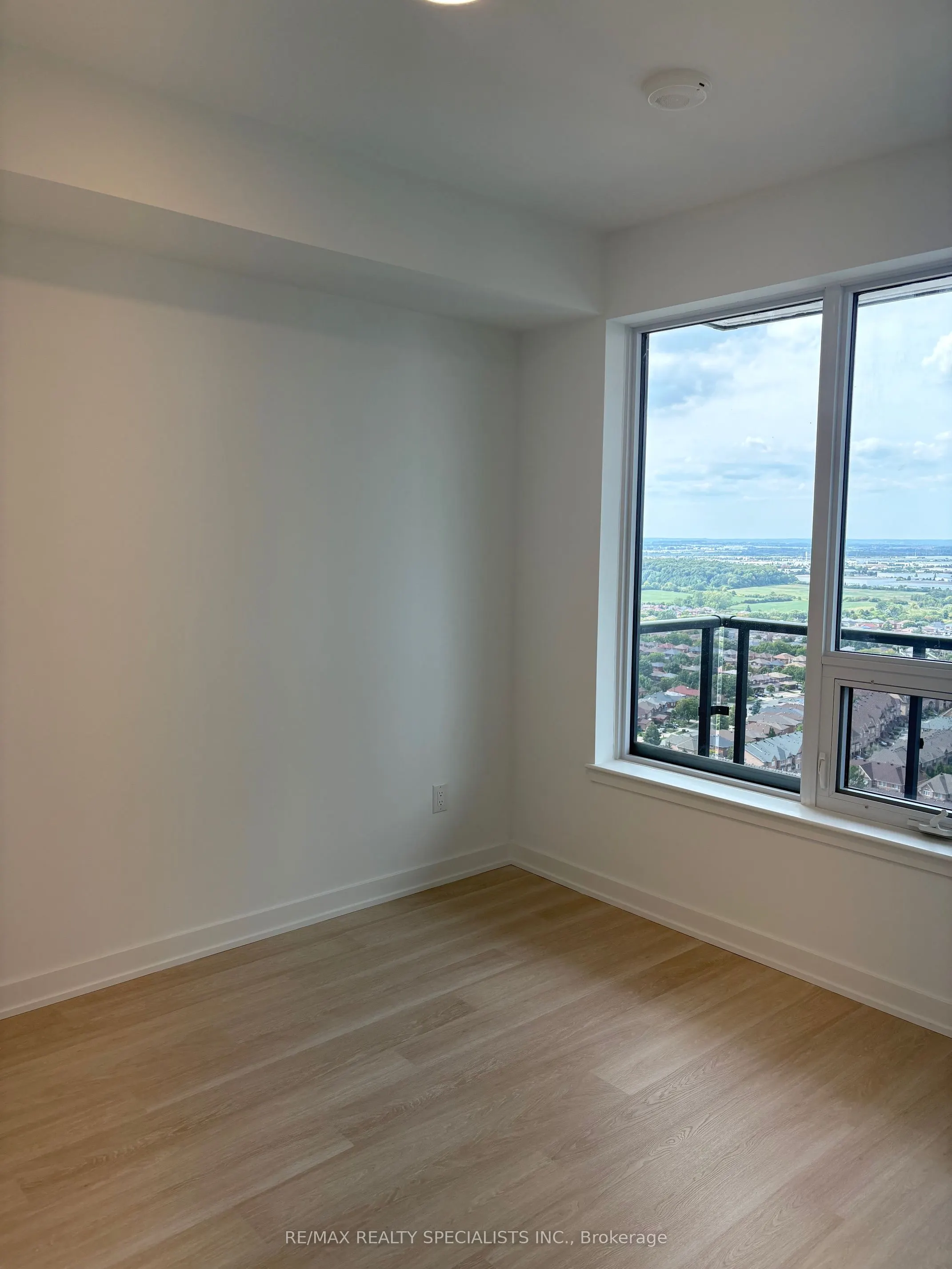 5105 Hurontario Street, #2609
