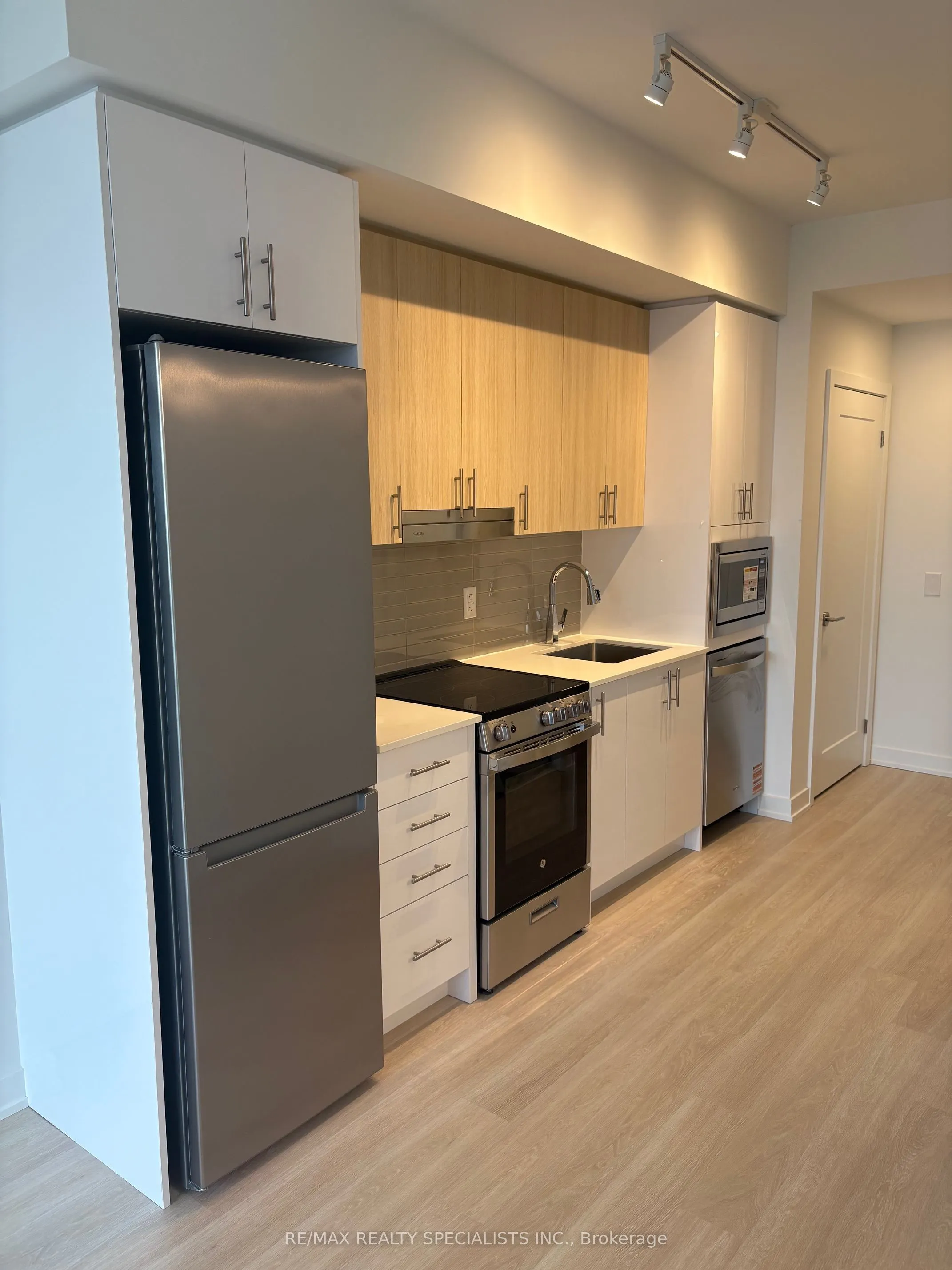 5105 Hurontario Street, #2609