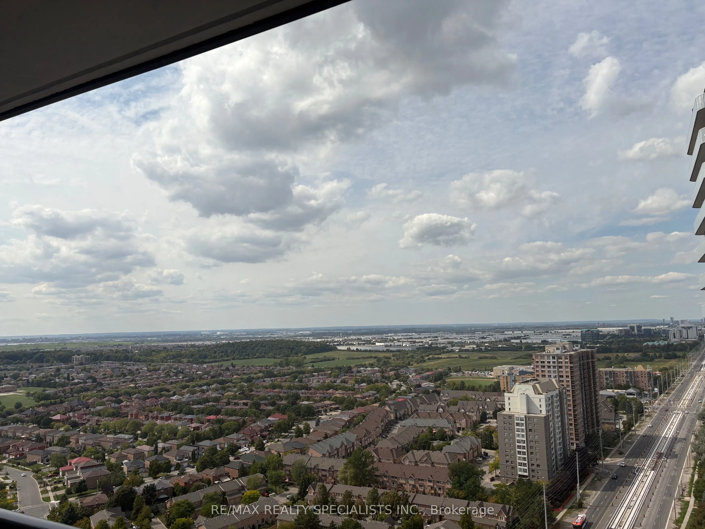 5105 Hurontario Street, #2609