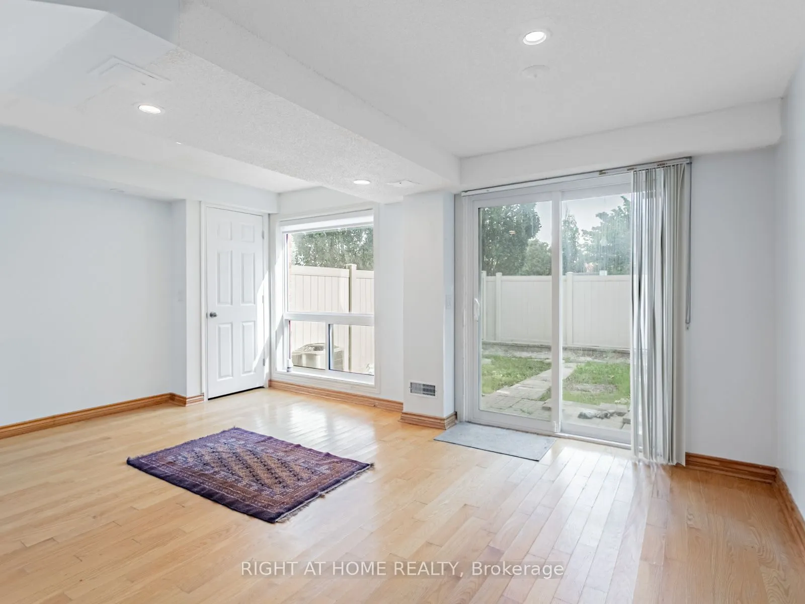 190 FORUM Drive, #76