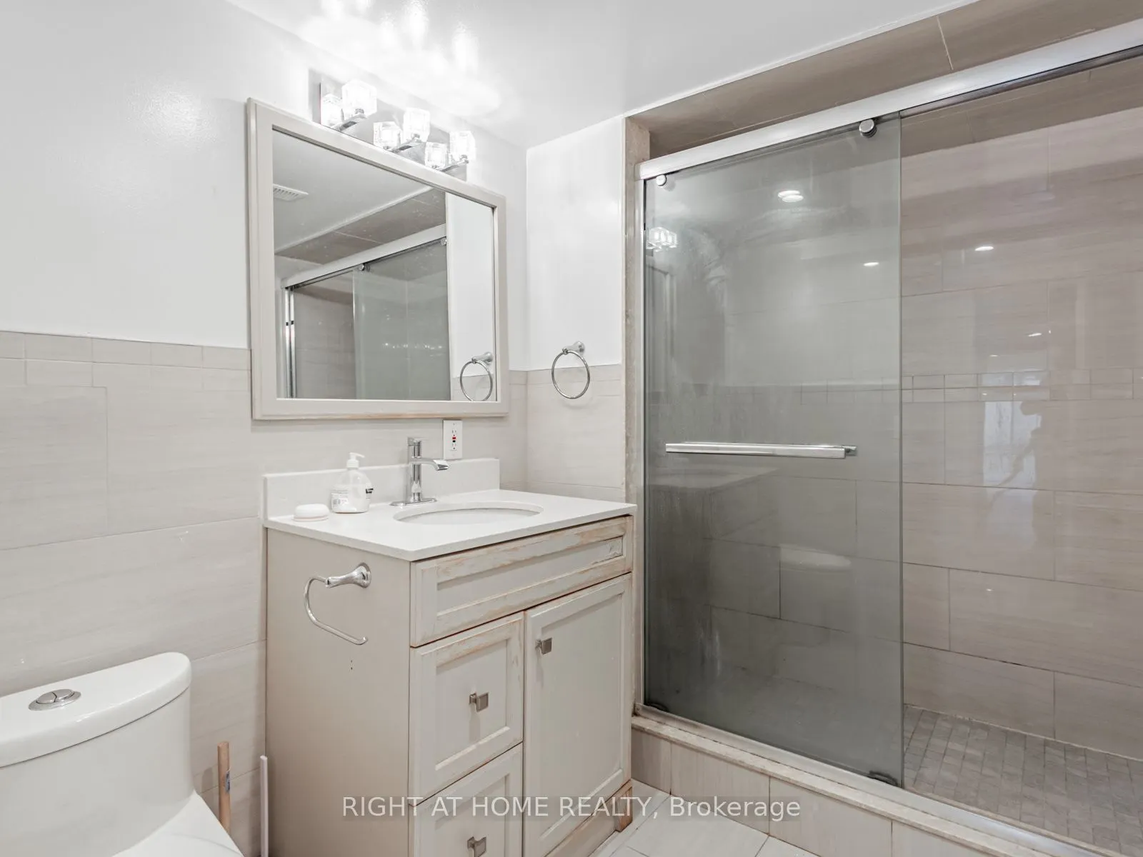 190 FORUM Drive, #76