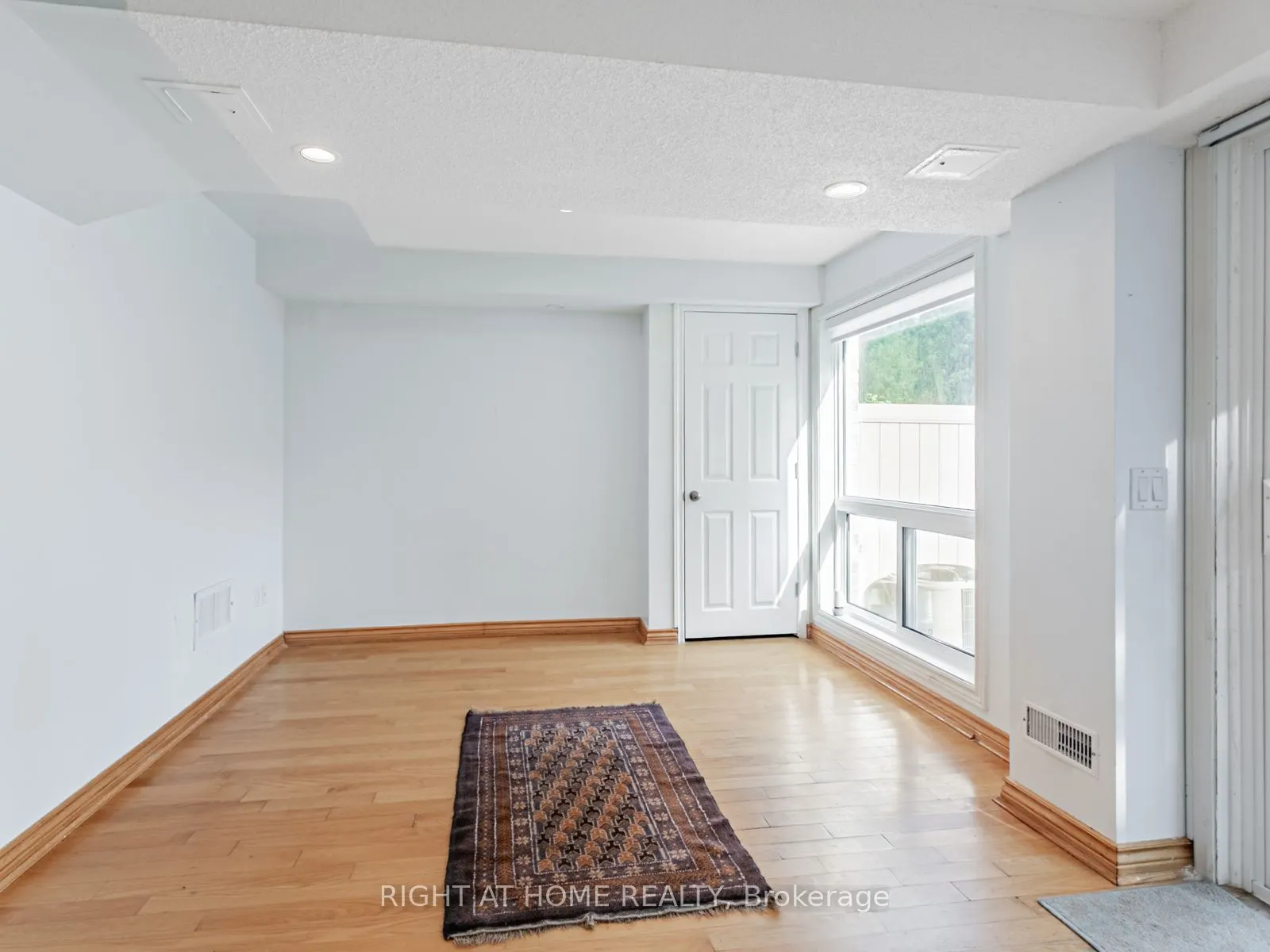 190 FORUM Drive, #76
