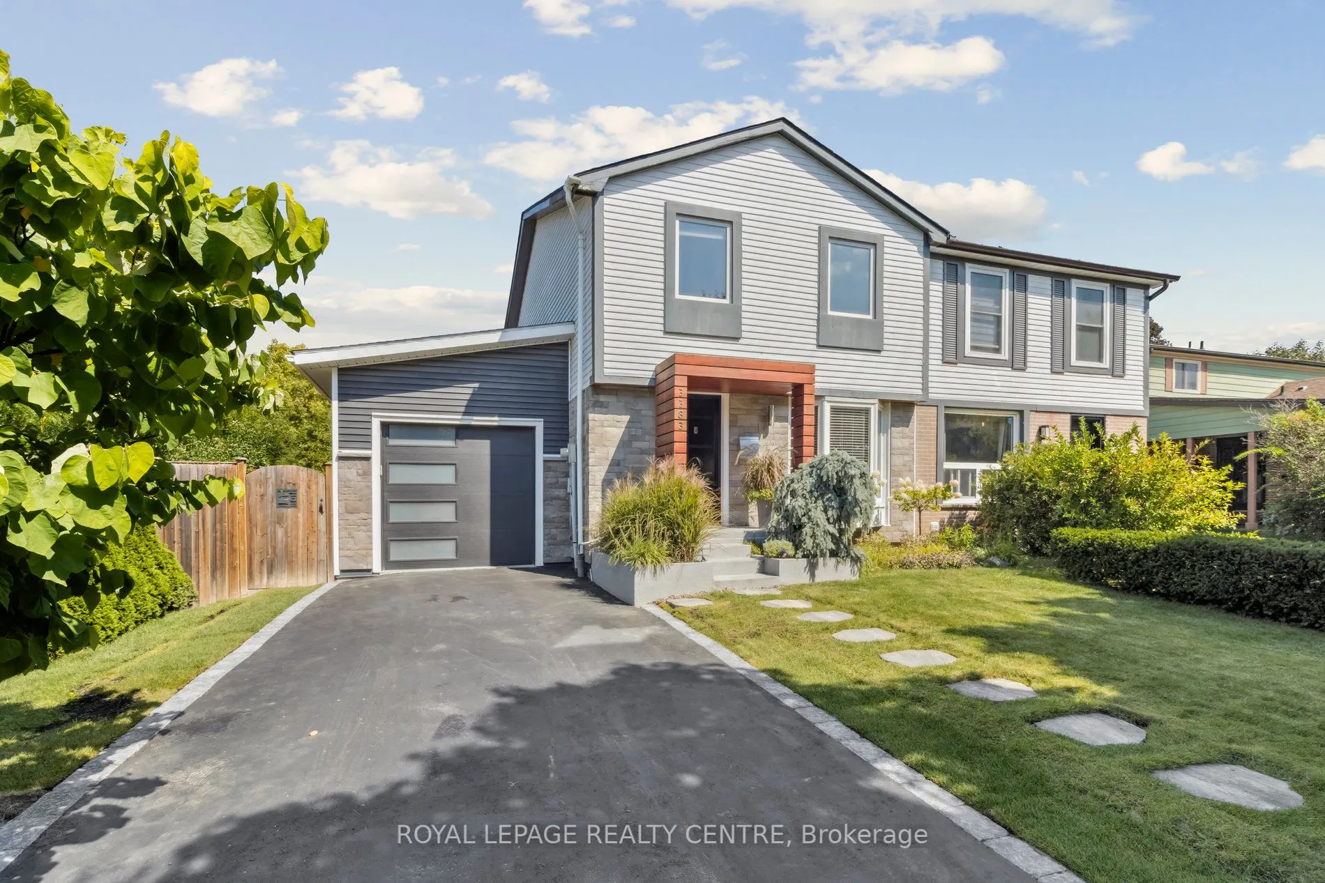 3383 Tallmast Crescent