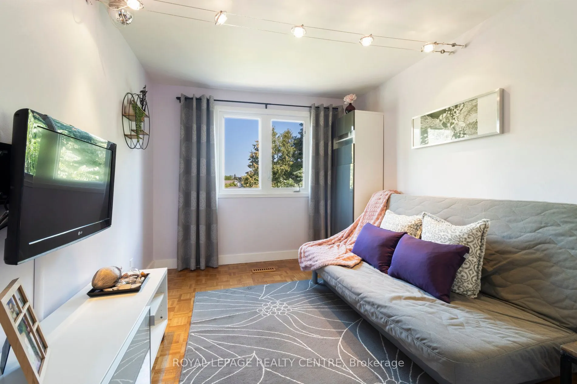 3383 Tallmast Crescent