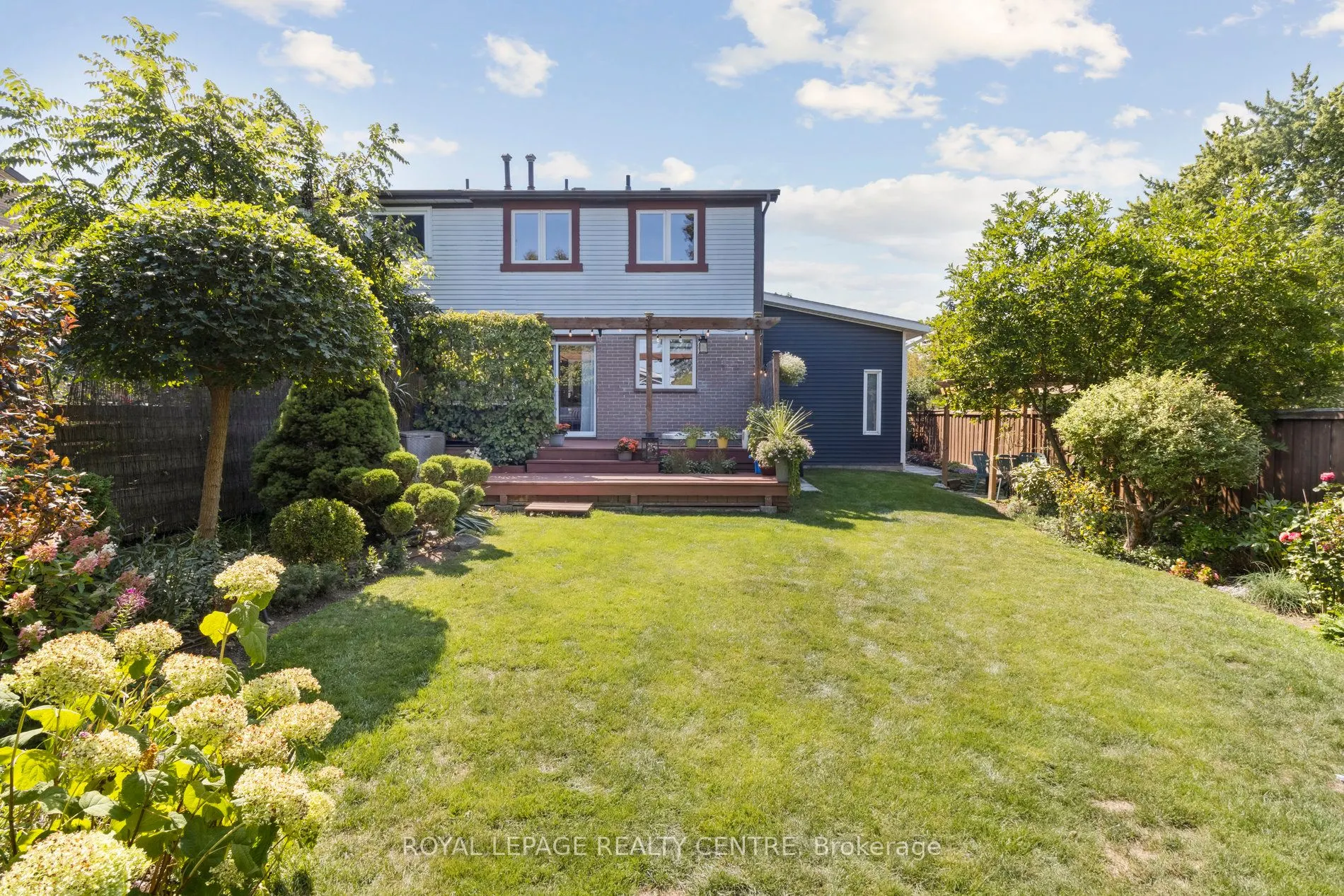 3383 Tallmast Crescent