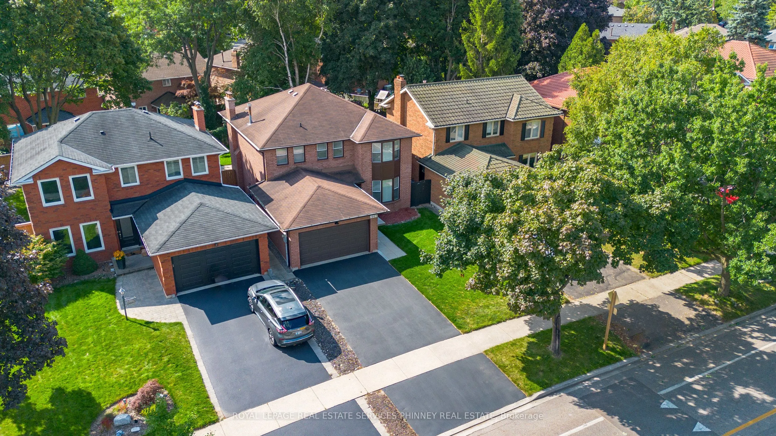 1005 Queen Street W