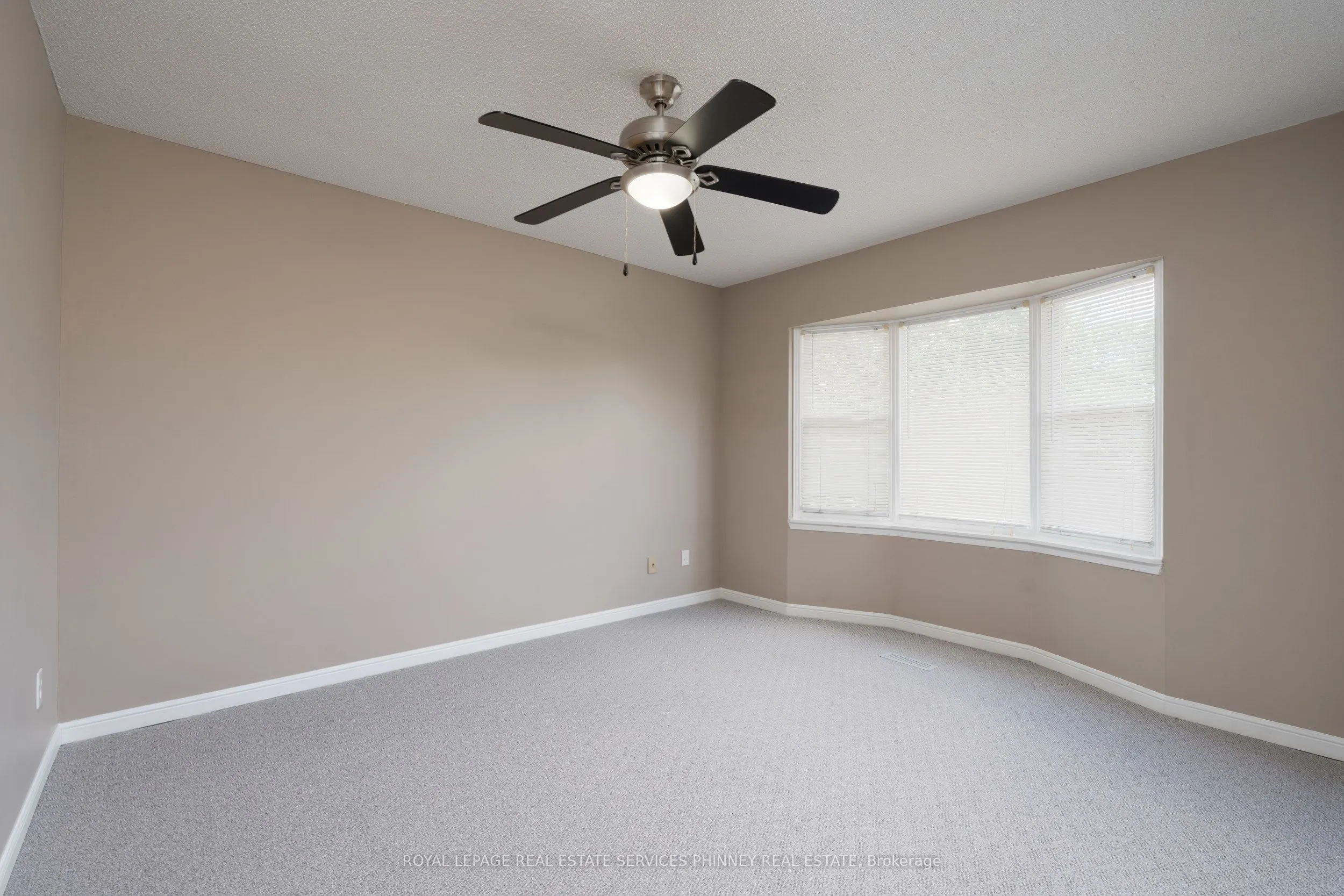 1005 Queen Street W
