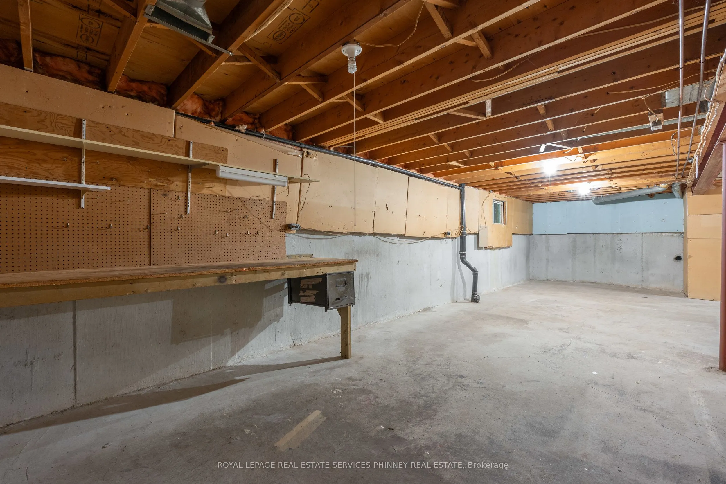1005 Queen Street W