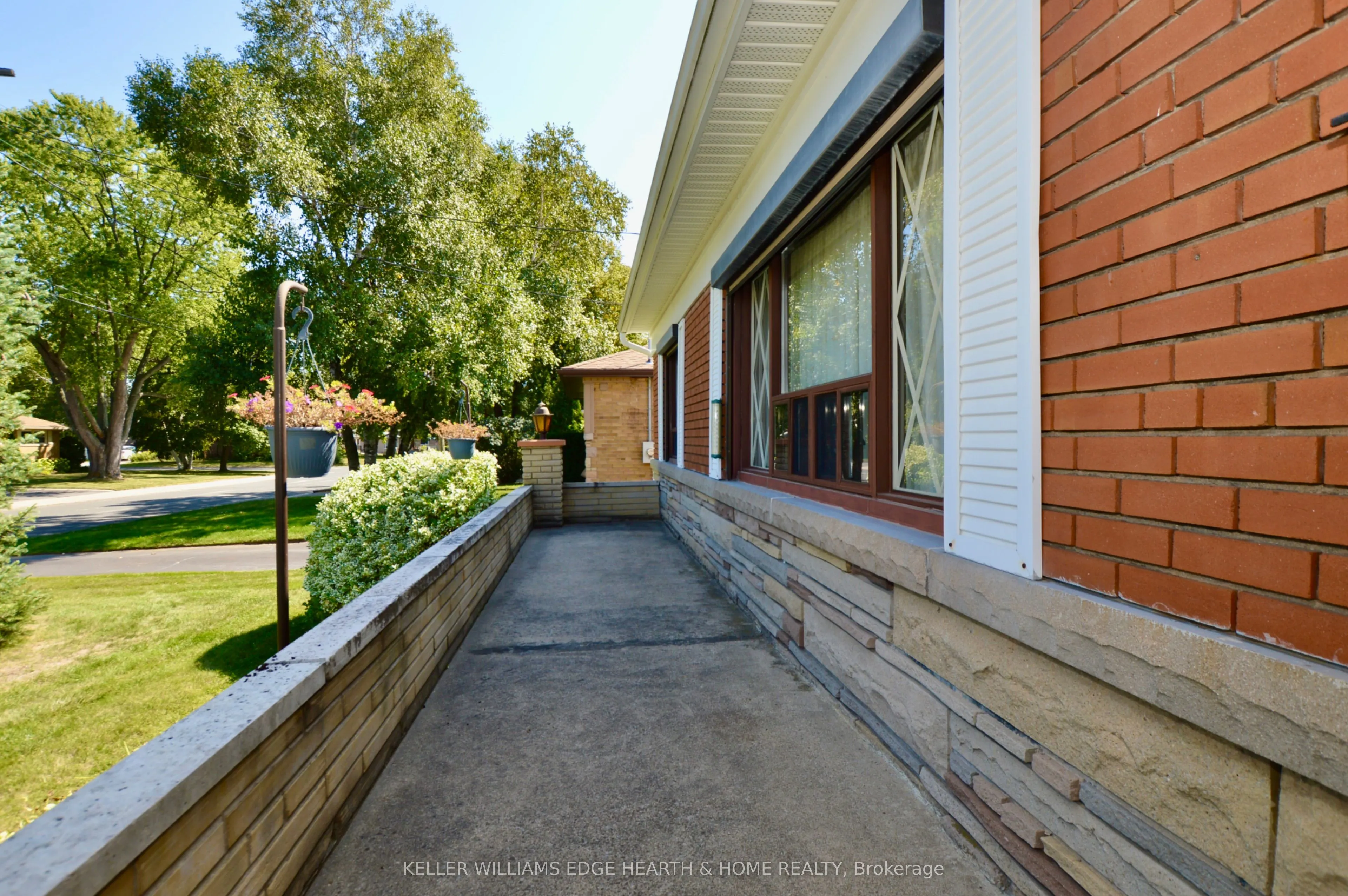 728 Ashley Avenue