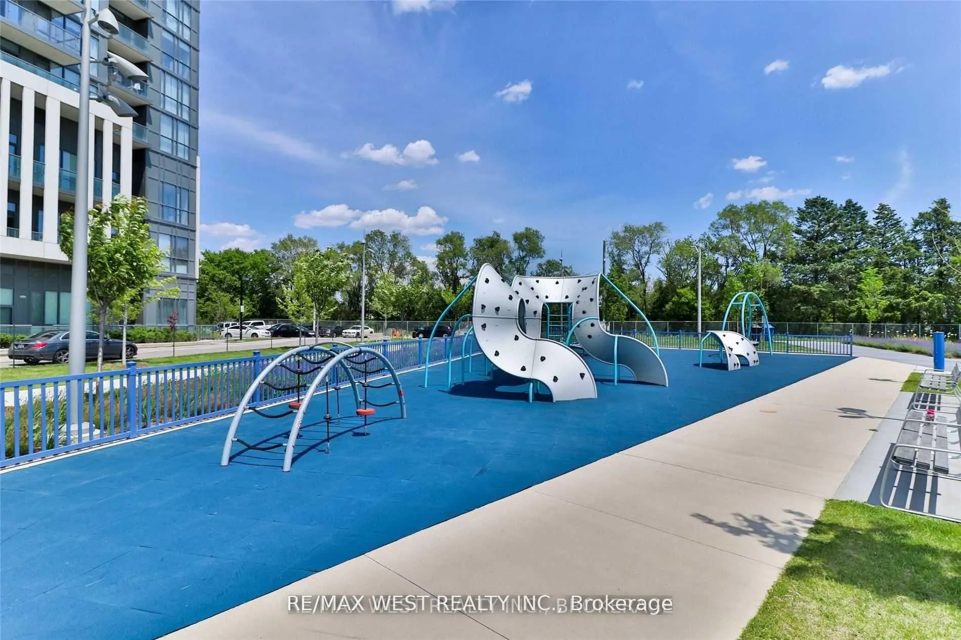 15 Zorra Street, #1107