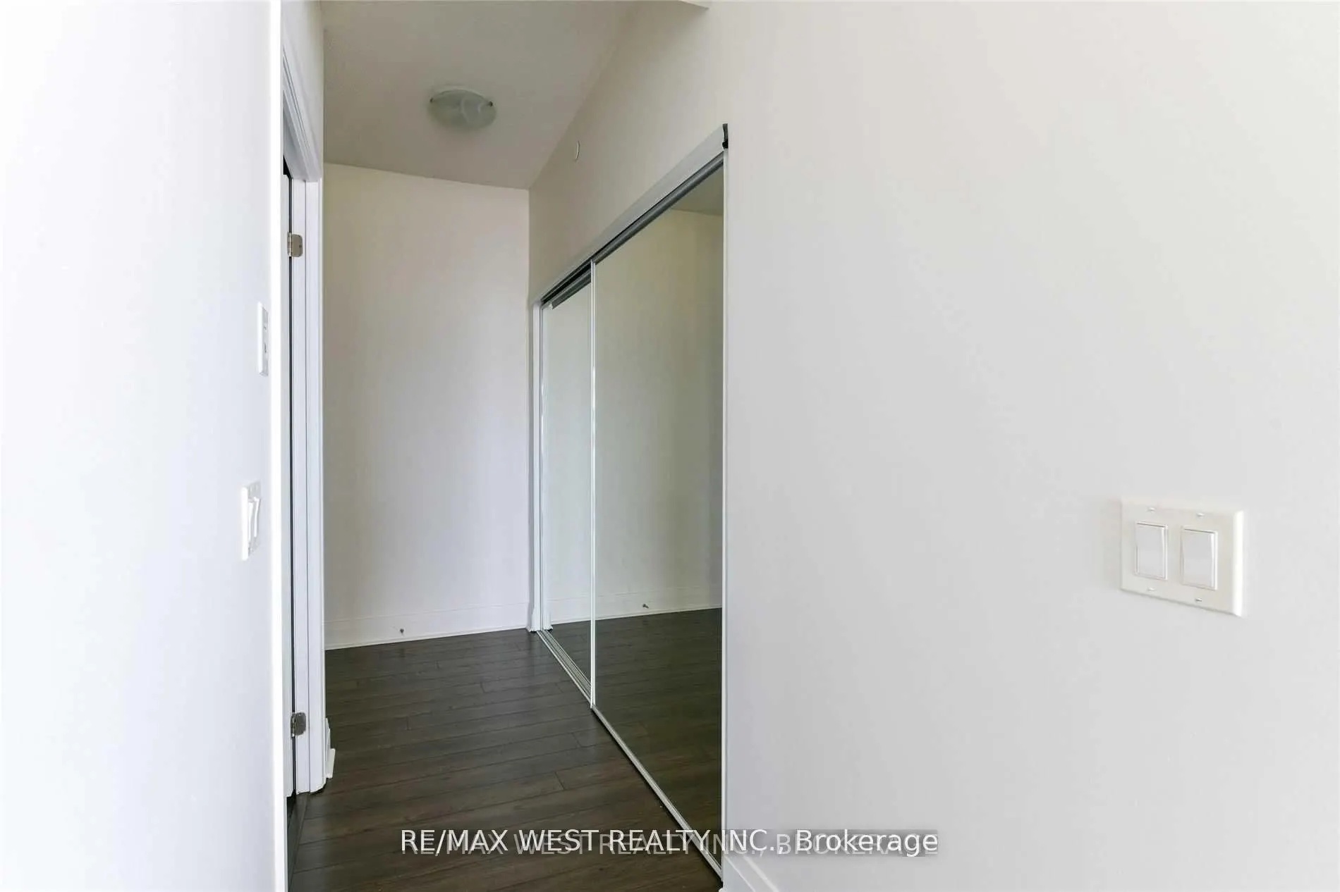 15 Zorra Street, #1107